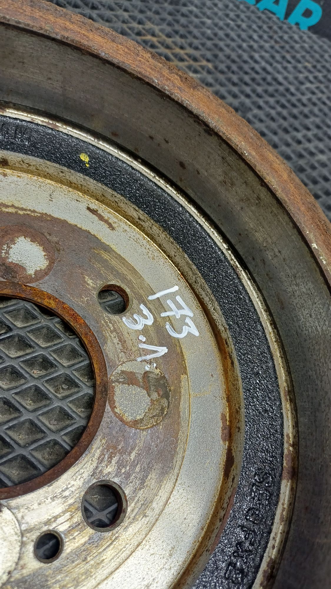 https://ycs.partsauto.market/partsauto-images/thmbs/userImages/c8f07ba63eb5b2f0f6006ea854bf8f7d/part/531e0756-3c31-47a8-9081-6601ccbe84d0_1777105489859.jpg