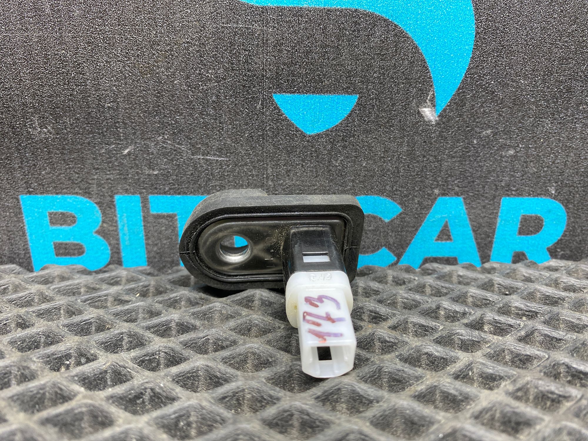 https://ycs.partsauto.market/partsauto-images/thmbs/userImages/c8f07ba63eb5b2f0f6006ea854bf8f7d/part/5339aecc-2c0d-48c0-9f27-ced76b5e20f5_1776944807677.jpg