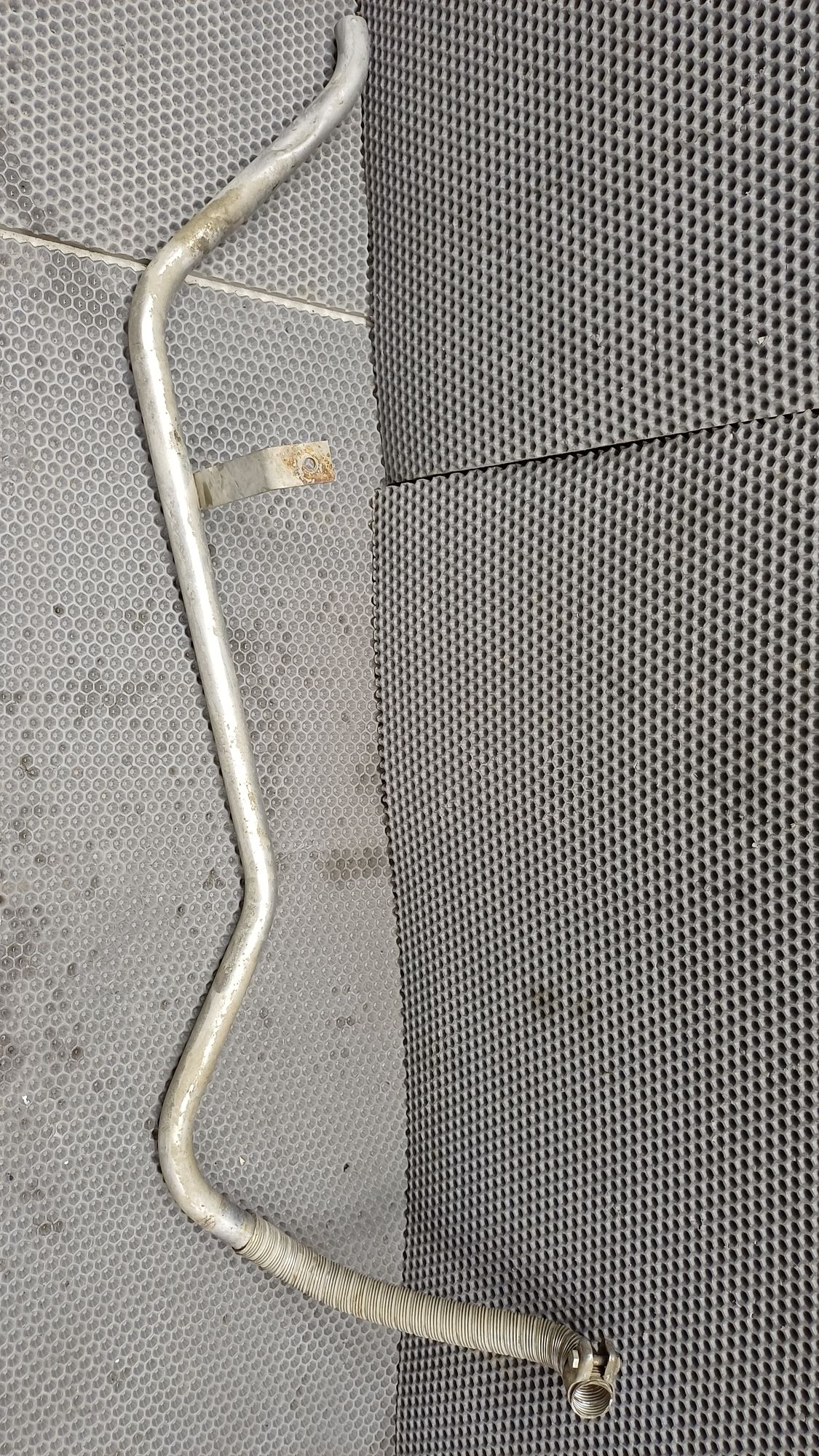 https://ycs.partsauto.market/partsauto-images/thmbs/userImages/c8f07ba63eb5b2f0f6006ea854bf8f7d/part/53a57214-b250-42a4-91fd-30bdc2121317_1774363488630.jpg