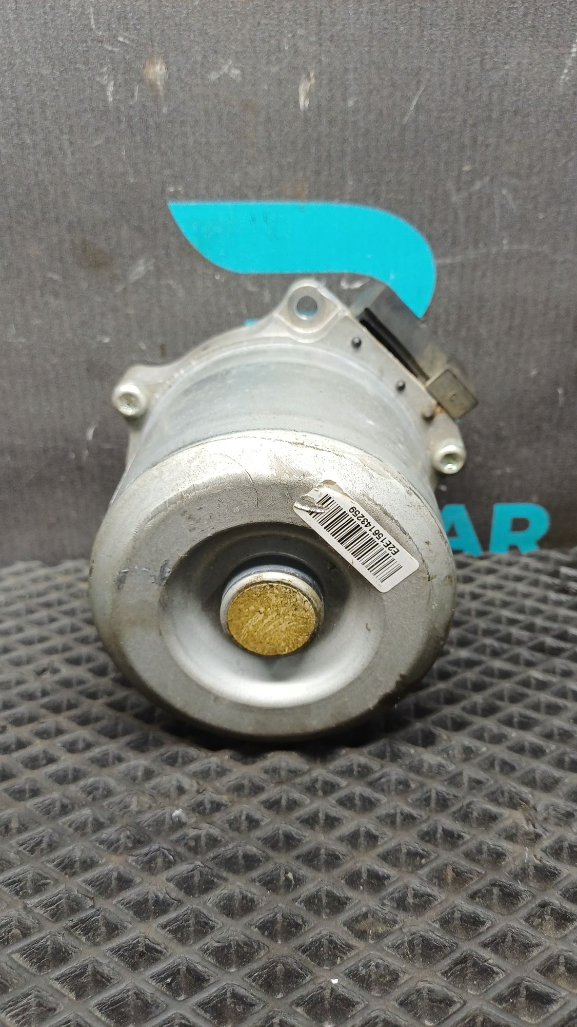 https://ycs.partsauto.market/partsauto-images/thmbs/userImages/c8f07ba63eb5b2f0f6006ea854bf8f7d/part/53acd94b-9b1f-4aef-999e-5fc439f71b88_1777282676714.jpg