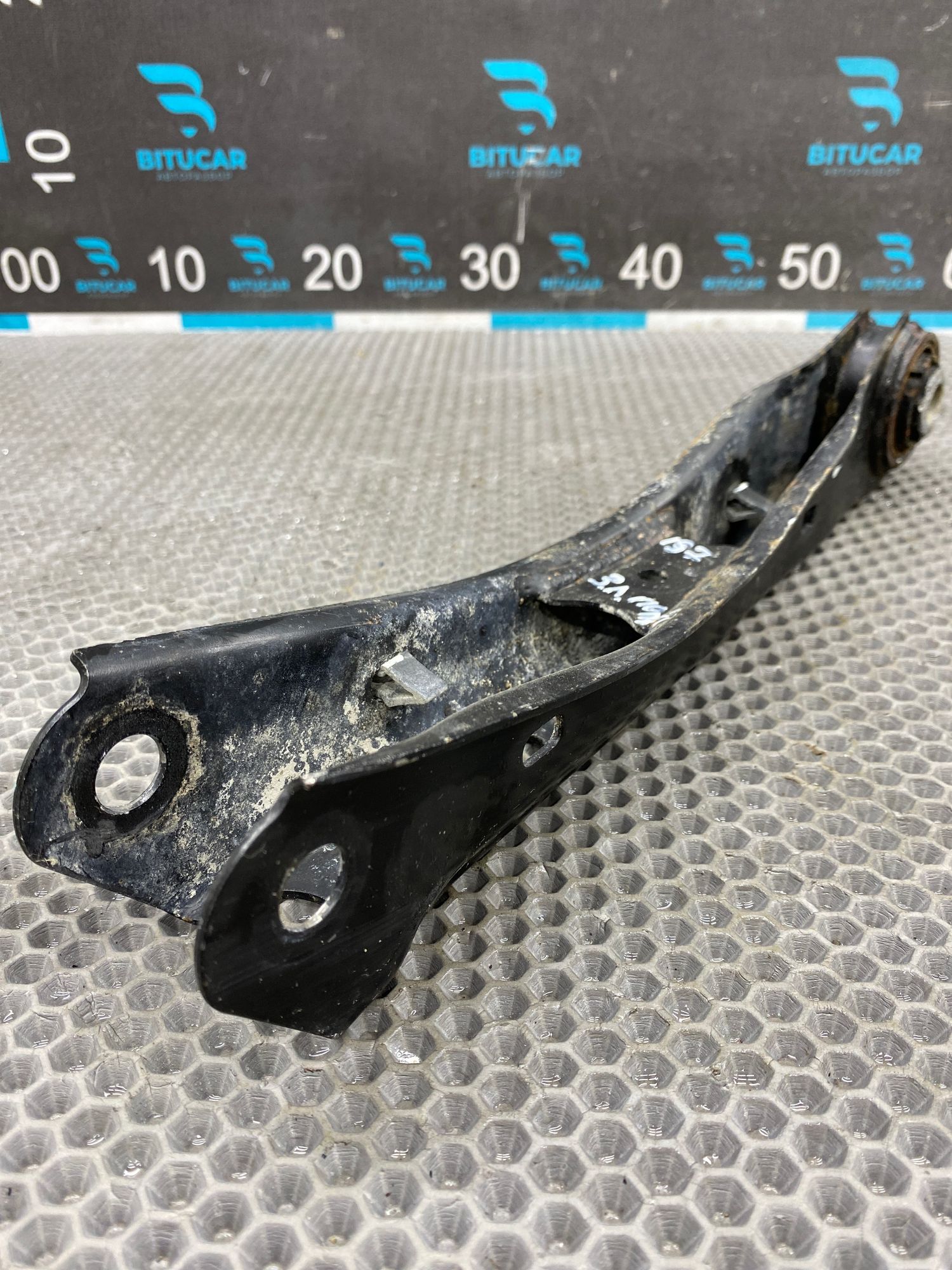 https://ycs.partsauto.market/partsauto-images/thmbs/userImages/c8f07ba63eb5b2f0f6006ea854bf8f7d/part/5408a68e-630b-4f8e-a9a5-d2c1f1148290_1775200288667.jpg