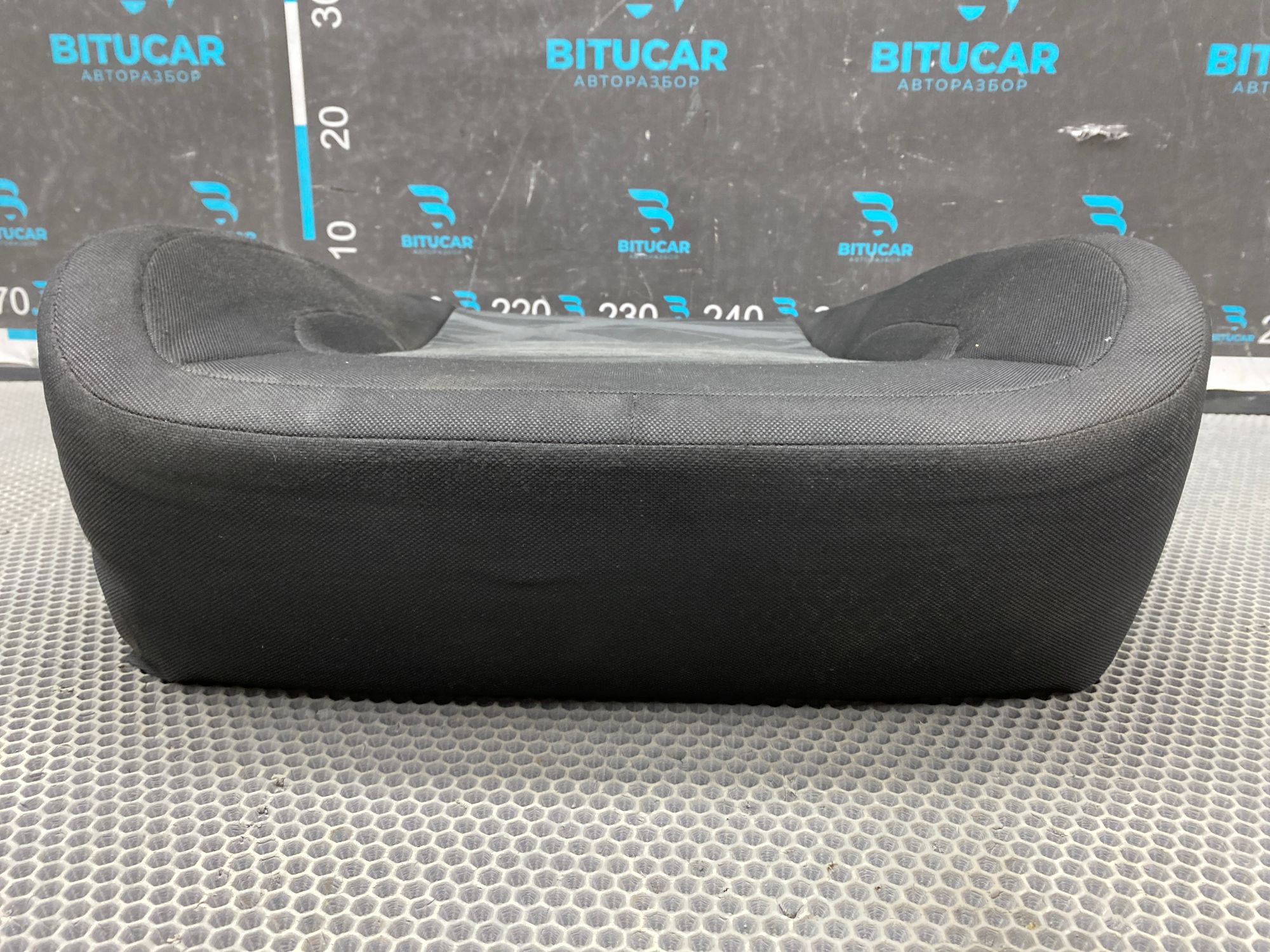 https://ycs.partsauto.market/partsauto-images/thmbs/userImages/c8f07ba63eb5b2f0f6006ea854bf8f7d/part/542e031c-c075-41b0-addd-65c79010ed55_1777618793670.jpg