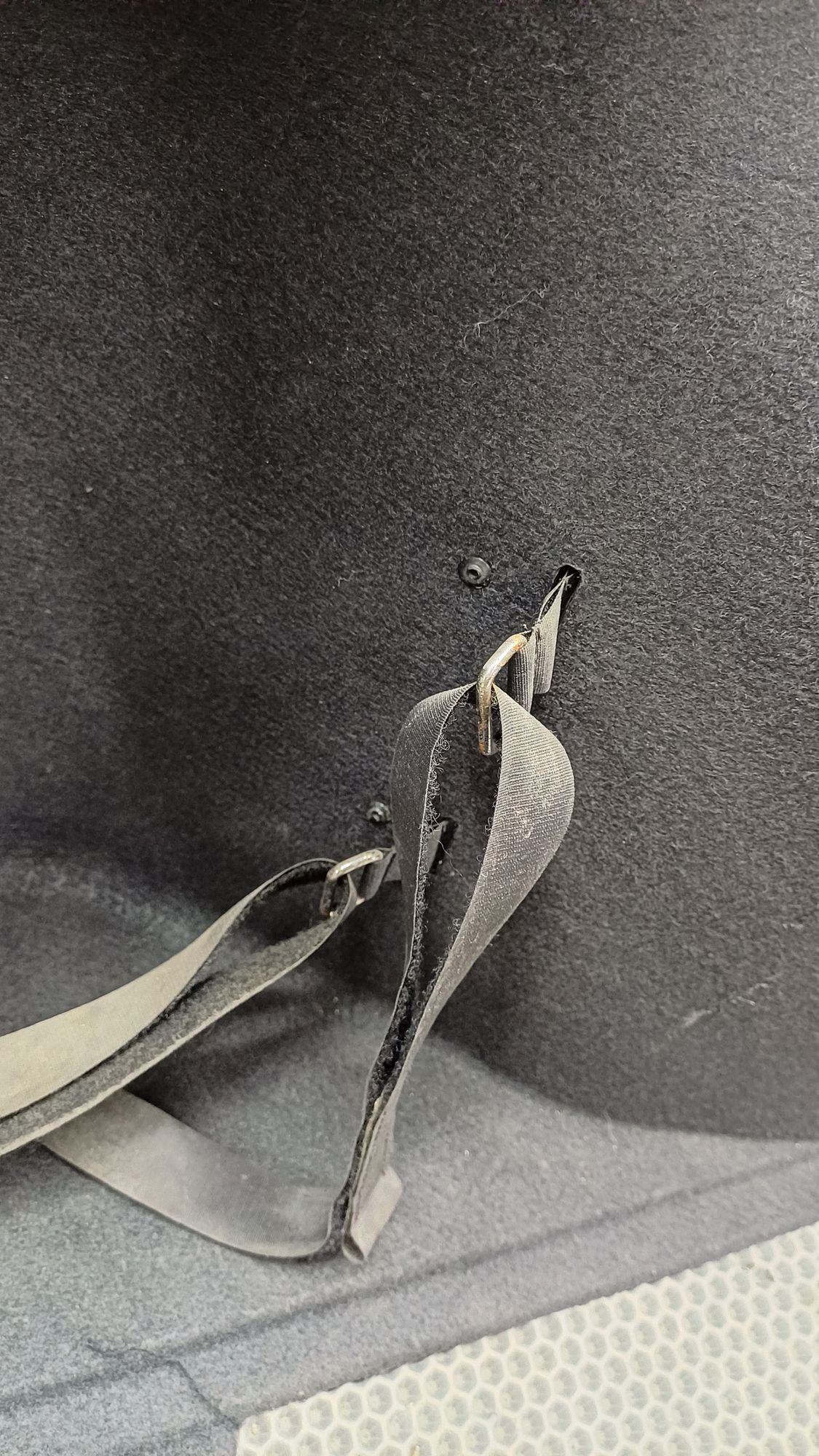 Б/У Обшивка багажника левая Kia Rio 4 (G4FG) 1.6L AT 2021, 1490 рублей, Краснодар