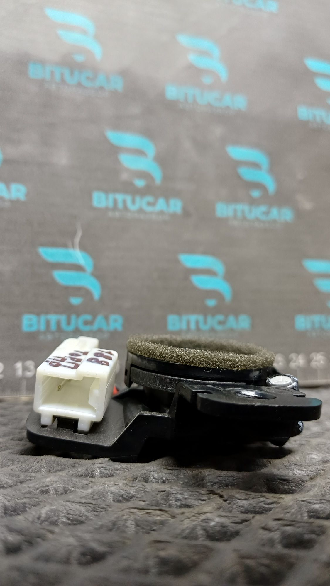 https://ycs.partsauto.market/partsauto-images/thmbs/userImages/c8f07ba63eb5b2f0f6006ea854bf8f7d/part/55ad63ce-841b-4b69-9769-3ba364f780e3_1777547505050.jpg