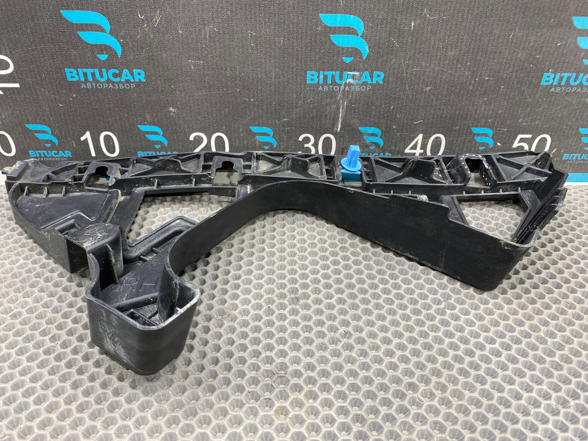 https://ycs.partsauto.market/partsauto-images/thmbs/userImages/c8f07ba63eb5b2f0f6006ea854bf8f7d/part/561a4a9c-f6d2-4f1b-80c9-71422925e3a7_1777805890366.jpg