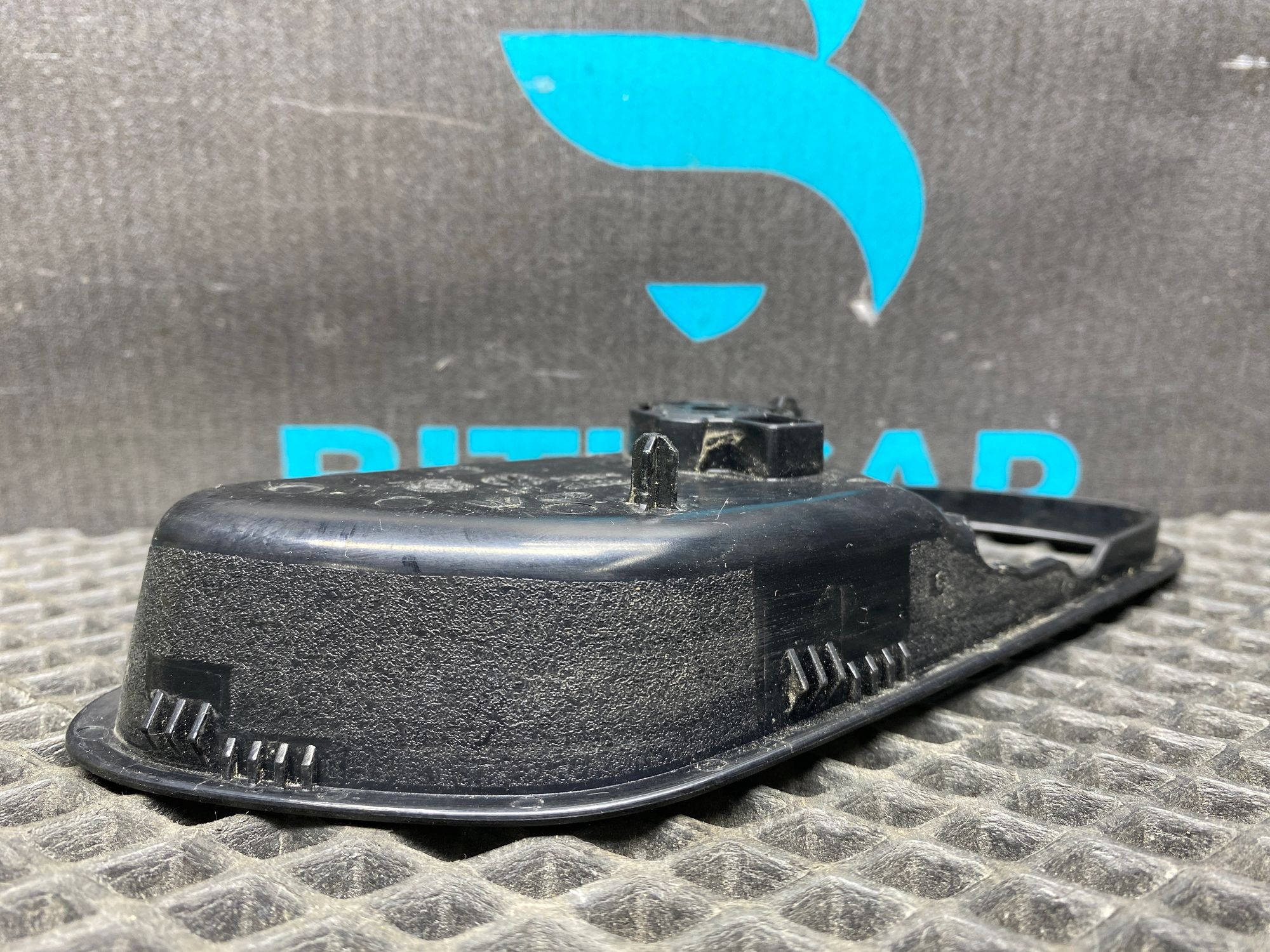 https://ycs.partsauto.market/partsauto-images/thmbs/userImages/c8f07ba63eb5b2f0f6006ea854bf8f7d/part/562e5dcc-61f4-4f79-9b0a-5370ffd33e02_1776930315376.jpg