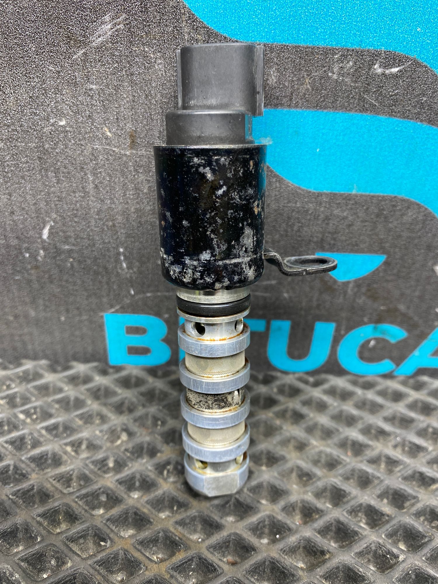 https://ycs.partsauto.market/partsauto-images/thmbs/userImages/c8f07ba63eb5b2f0f6006ea854bf8f7d/part/57e7b58c-a8b3-4dea-ad22-7d3ce8c8e58a_1777121986658.jpg