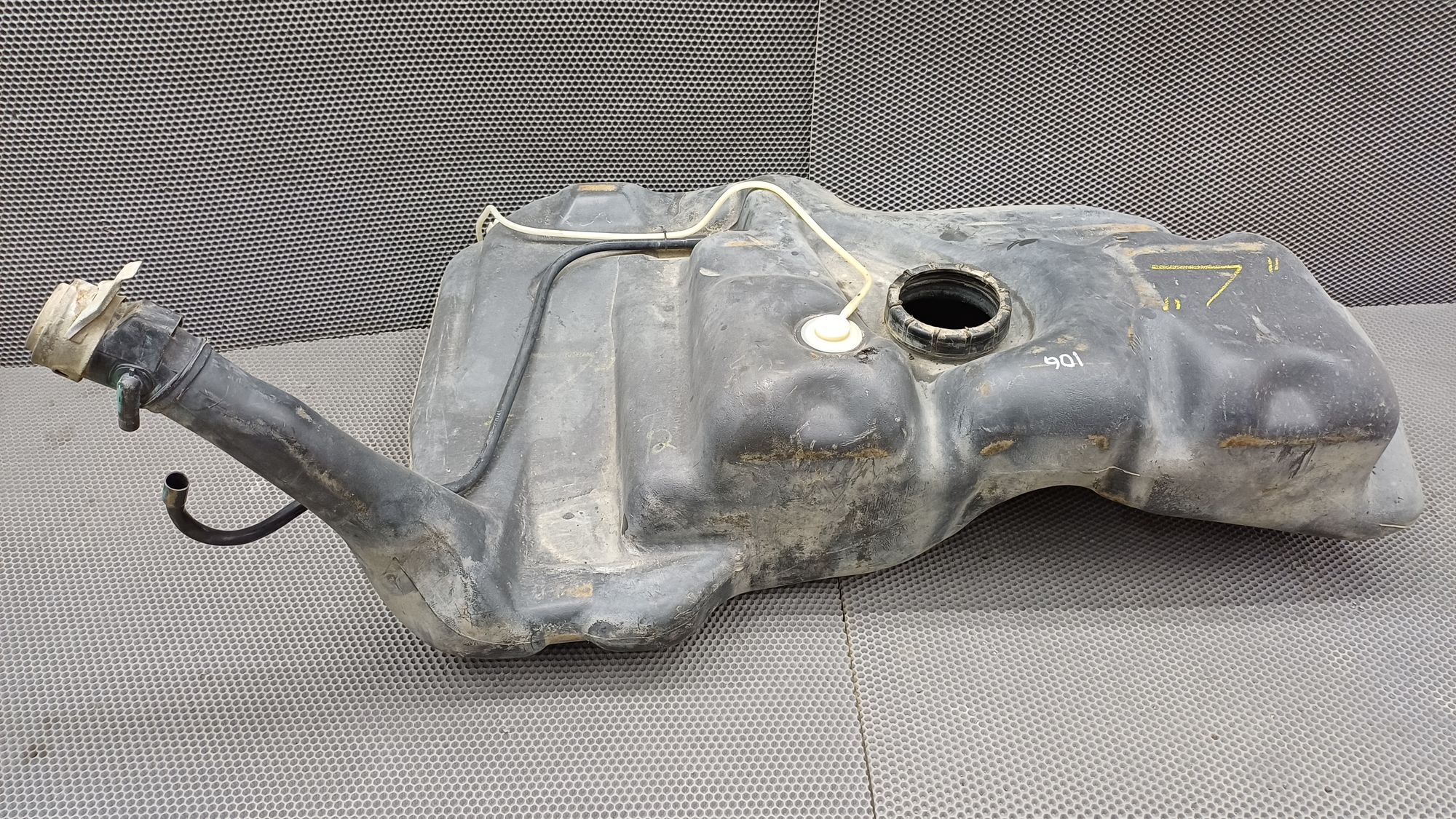 https://ycs.partsauto.market/partsauto-images/thmbs/userImages/c8f07ba63eb5b2f0f6006ea854bf8f7d/part/592e6783-52f5-4be7-93fb-689e42282d36_1774437488591.jpg