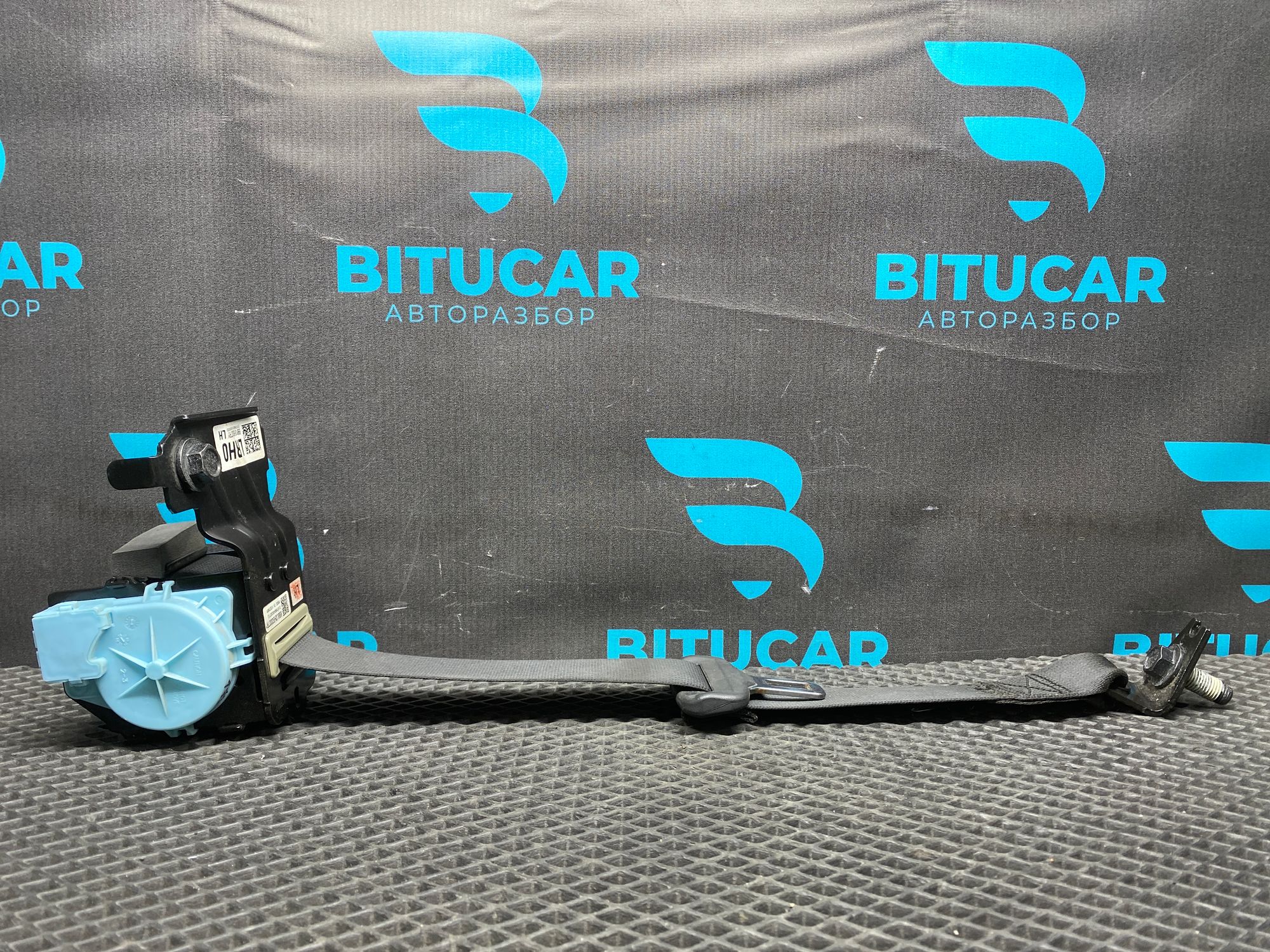 https://ycs.partsauto.market/partsauto-images/thmbs/userImages/c8f07ba63eb5b2f0f6006ea854bf8f7d/part/599f3ffc-a4a0-4f4e-843e-d815dd4e48e5_1776950913084.jpg