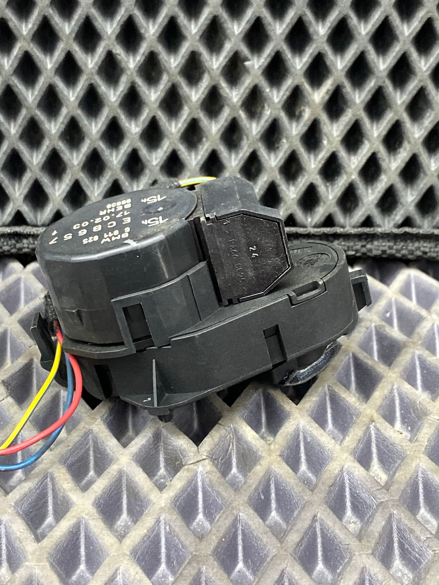 Б/У Сервопривод заслонки печки BMW 7-Series 4 дорест. 2001—2005 2003 Черный, 790 рублей, Краснодар