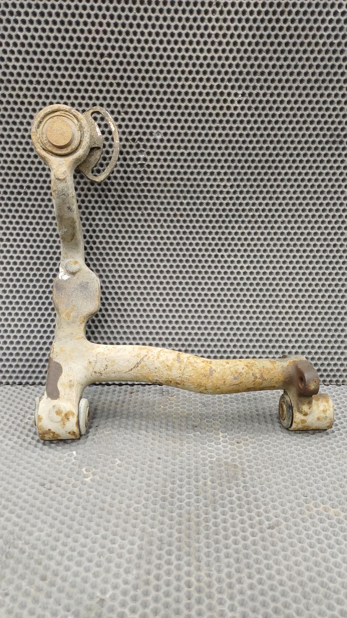 https://ycs.partsauto.market/partsauto-images/thmbs/userImages/c8f07ba63eb5b2f0f6006ea854bf8f7d/part/59b1340e-95e6-43f7-8525-c1197dd39c5c_1774272052526.jpg