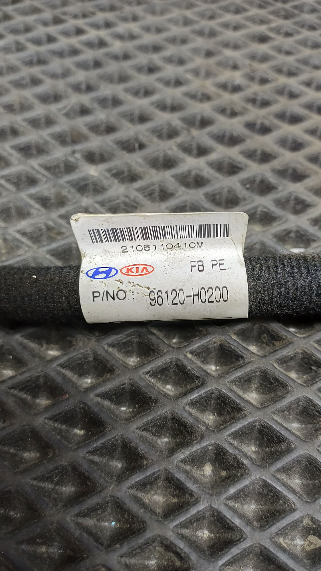 https://ycs.partsauto.market/partsauto-images/thmbs/userImages/c8f07ba63eb5b2f0f6006ea854bf8f7d/part/59b952aa-f3db-4e43-909a-9576f0d71073_1777531495050.jpg