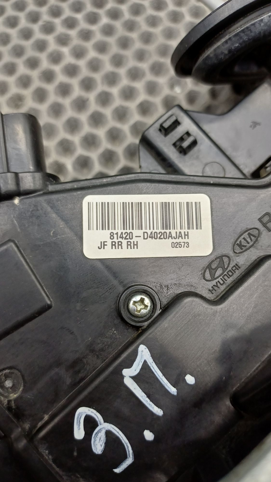 Б/У Замок двери правой задней Kia Optima 4 JF (G4KJ) 2.4L AT 2019 GT-Line, 6990 рублей, Краснодар