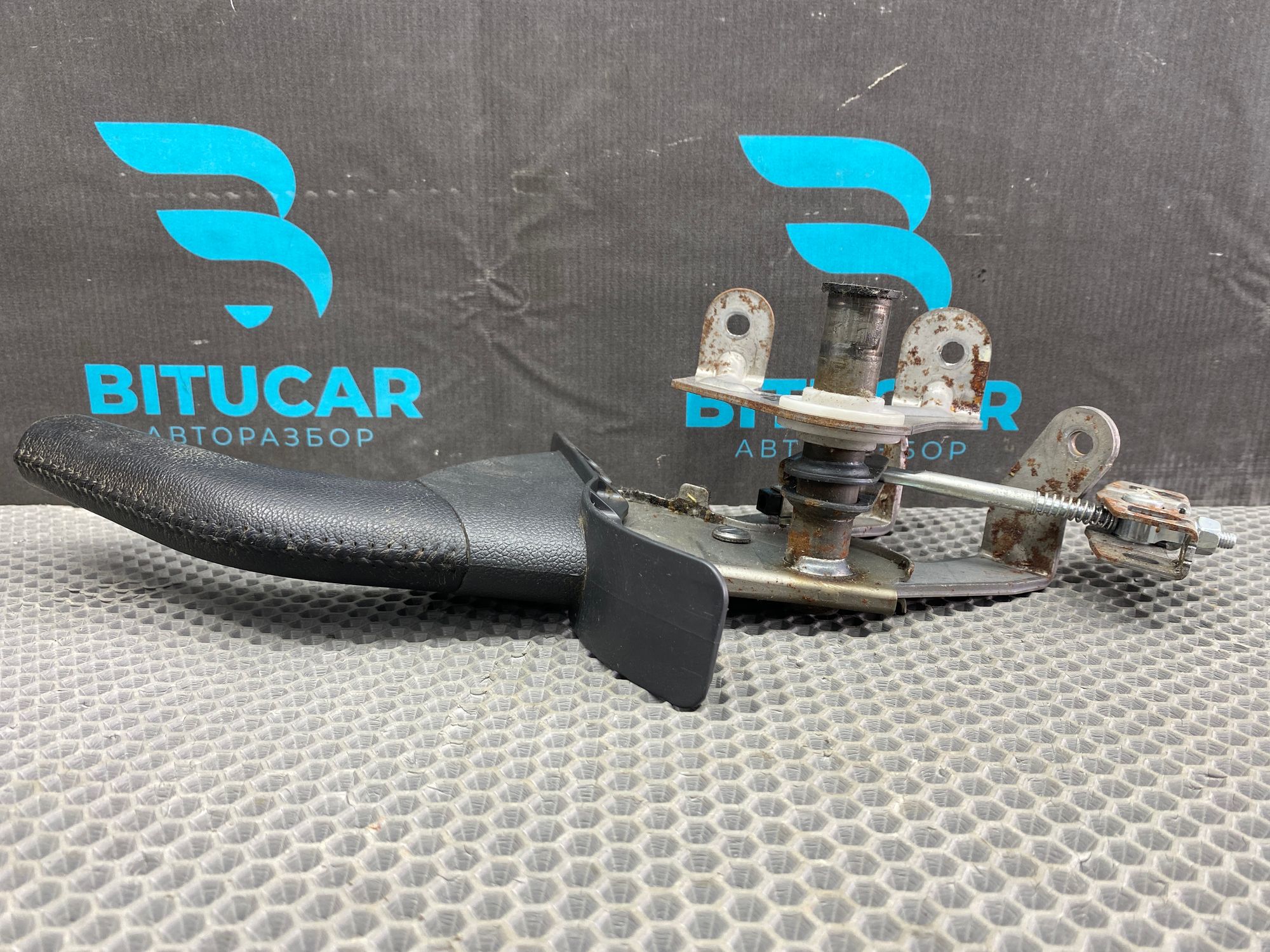 https://ycs.partsauto.market/partsauto-images/thmbs/userImages/c8f07ba63eb5b2f0f6006ea854bf8f7d/part/5a4d96c8-062a-4dab-9478-ec1df8117897_1777532686007.jpg
