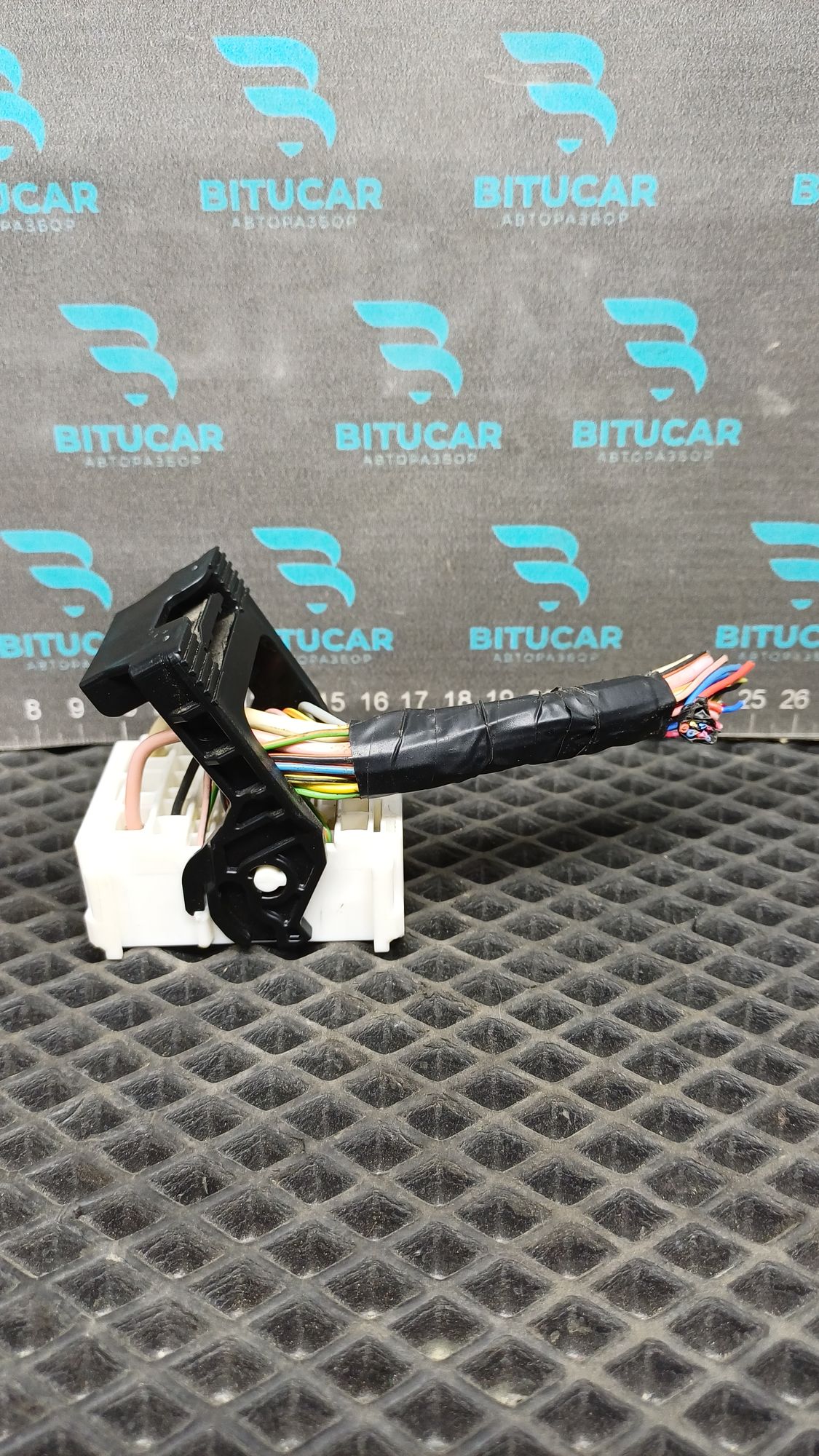 https://ycs.partsauto.market/partsauto-images/thmbs/userImages/c8f07ba63eb5b2f0f6006ea854bf8f7d/part/5bbee0d9-cb29-4bd2-8369-0861f2c34321_1777529712356.jpg