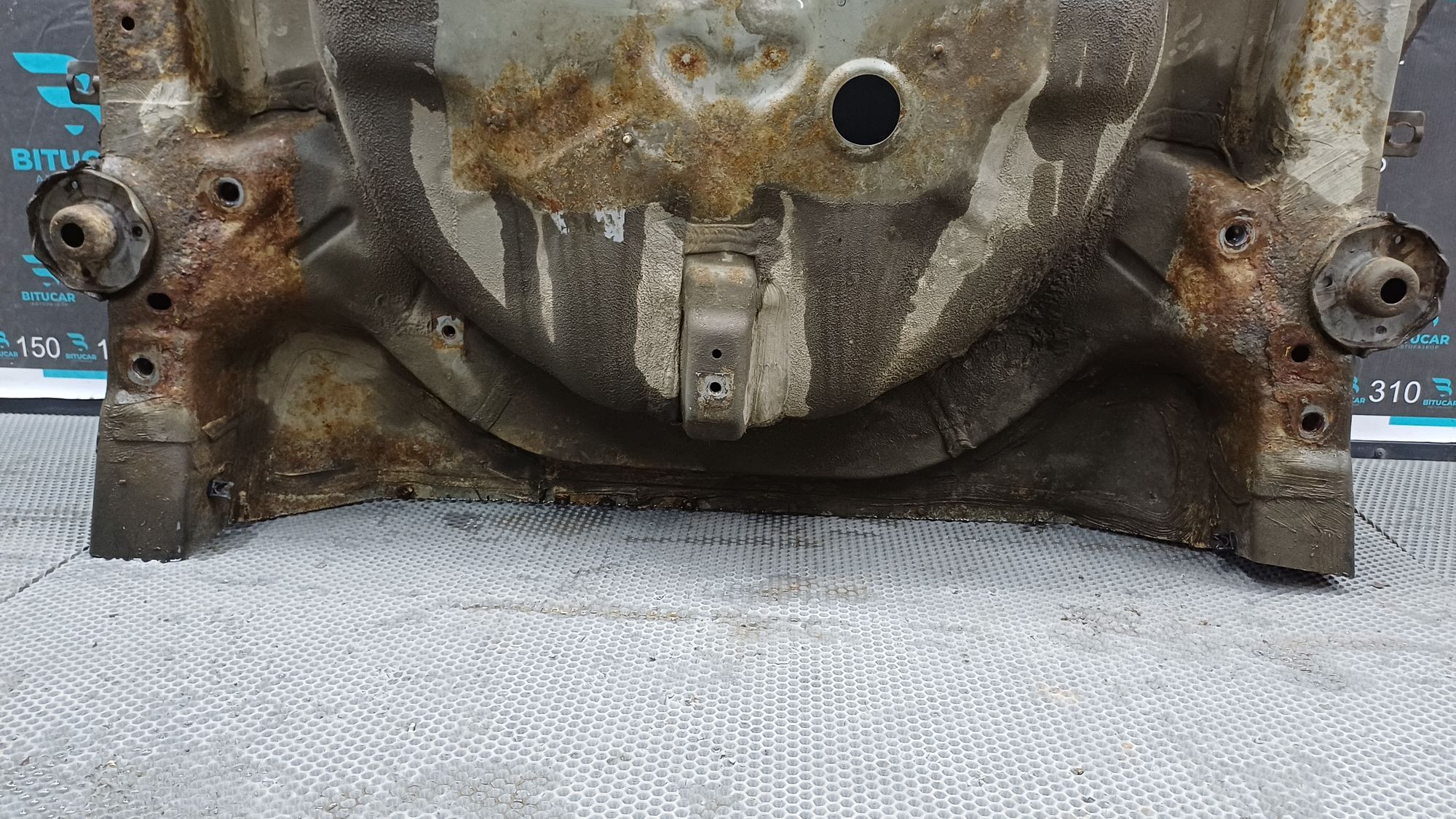 https://ycs.partsauto.market/partsauto-images/thmbs/userImages/c8f07ba63eb5b2f0f6006ea854bf8f7d/part/5c5b91fa-2245-4859-8a77-7c88651fa89e_1774942402492.jpg