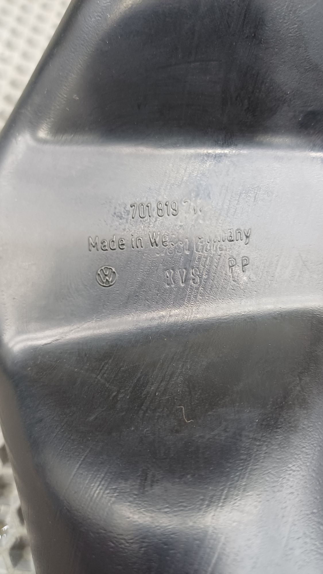 https://ycs.partsauto.market/partsauto-images/thmbs/userImages/c8f07ba63eb5b2f0f6006ea854bf8f7d/part/5c5c52f6-0952-4bfe-b958-9df4efbc0ba5_1774179922840.jpg