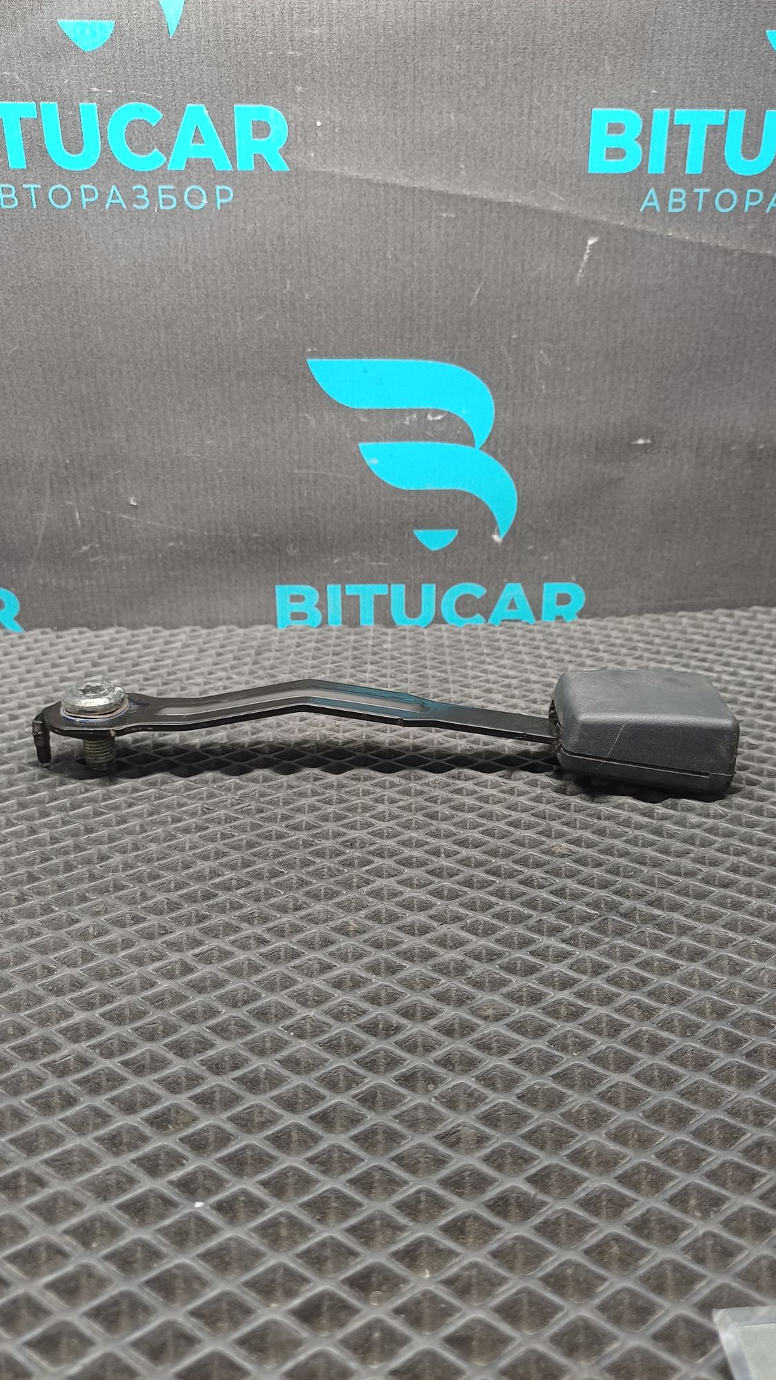https://ycs.partsauto.market/partsauto-images/thmbs/userImages/c8f07ba63eb5b2f0f6006ea854bf8f7d/part/5cdeca26-195f-419f-ad51-f3d44d231ae4_1776846780921.jpg