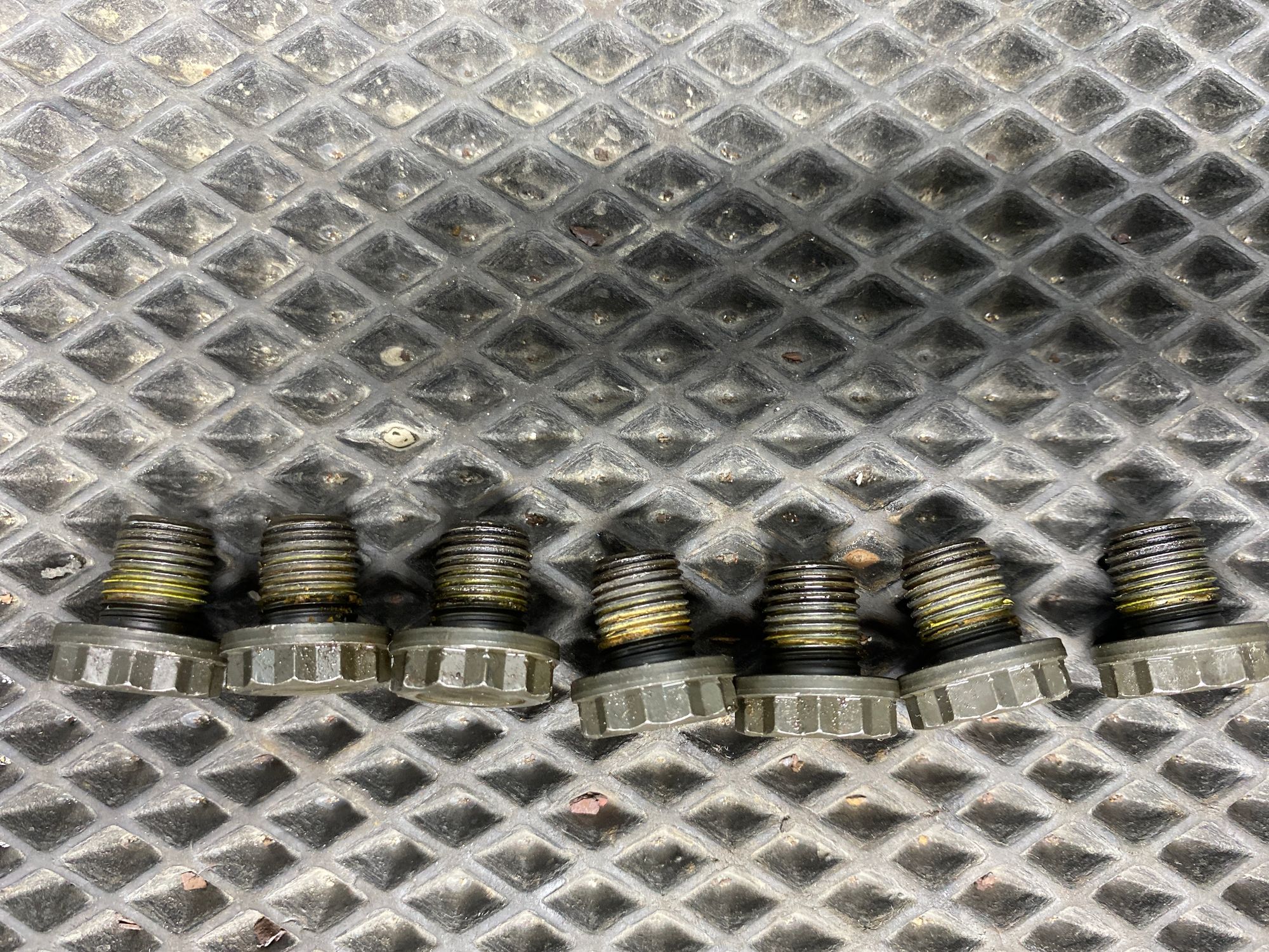 https://ycs.partsauto.market/partsauto-images/thmbs/userImages/c8f07ba63eb5b2f0f6006ea854bf8f7d/part/5de71c07-b839-4432-adf8-ade15fd7d748_1777209650966.jpg