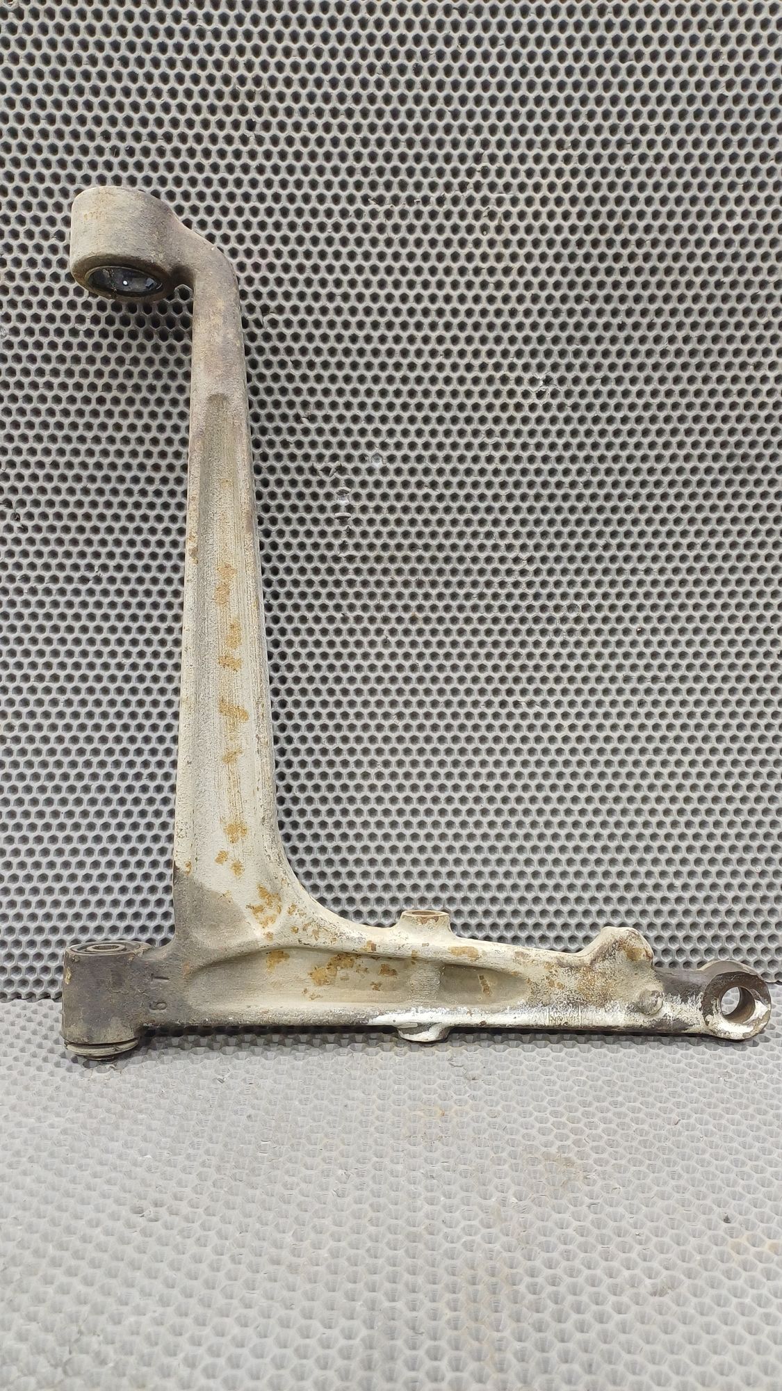 https://ycs.partsauto.market/partsauto-images/thmbs/userImages/c8f07ba63eb5b2f0f6006ea854bf8f7d/part/6001f255-d1ec-42c6-b2aa-1d1cabbf52b9_1774270445604.jpg