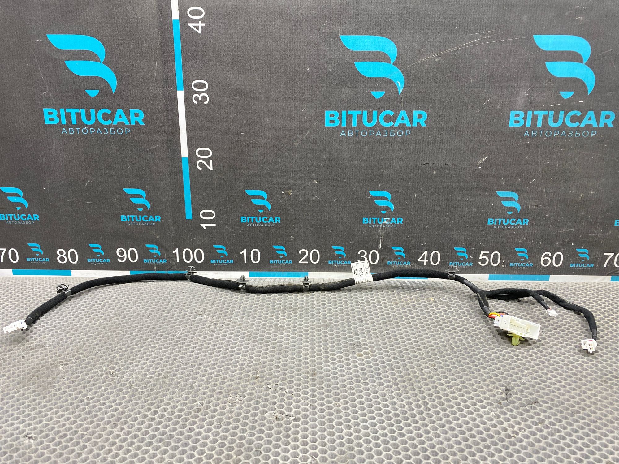 https://ycs.partsauto.market/partsauto-images/thmbs/userImages/c8f07ba63eb5b2f0f6006ea854bf8f7d/part/6119dba2-1d35-4d1a-b6fc-f5c99f4029ec_1777639208371.jpg