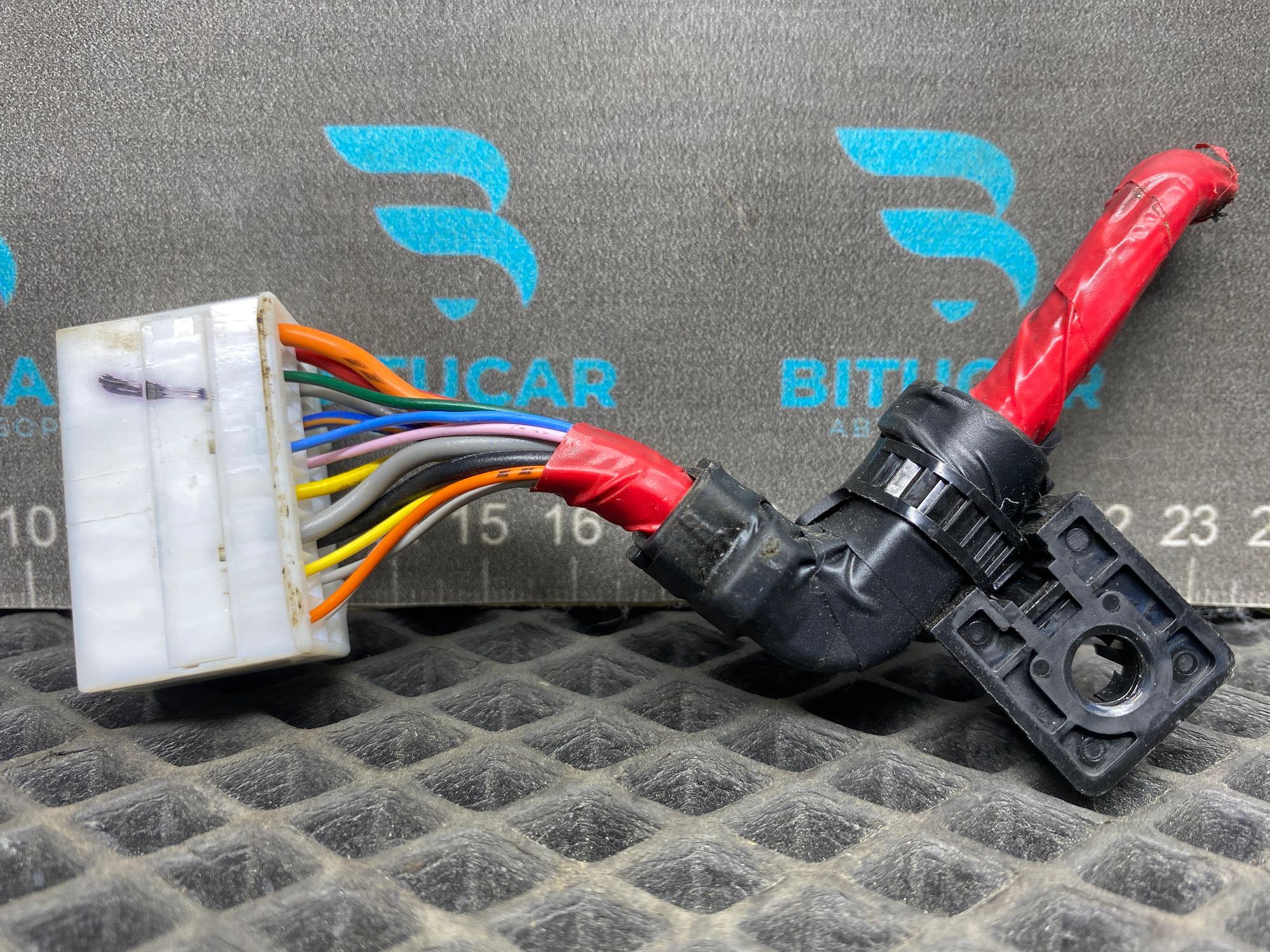 https://ycs.partsauto.market/partsauto-images/thmbs/userImages/c8f07ba63eb5b2f0f6006ea854bf8f7d/part/61bca21a-a8c2-4ca8-9086-883948d45e0b_1777455126820.jpg