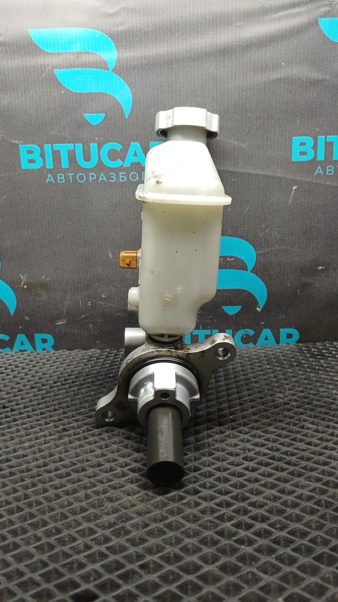 https://ycs.partsauto.market/partsauto-images/thmbs/userImages/c8f07ba63eb5b2f0f6006ea854bf8f7d/part/6225acd5-77c9-4fb5-b740-214a07ccfb61_1777286849680.jpg