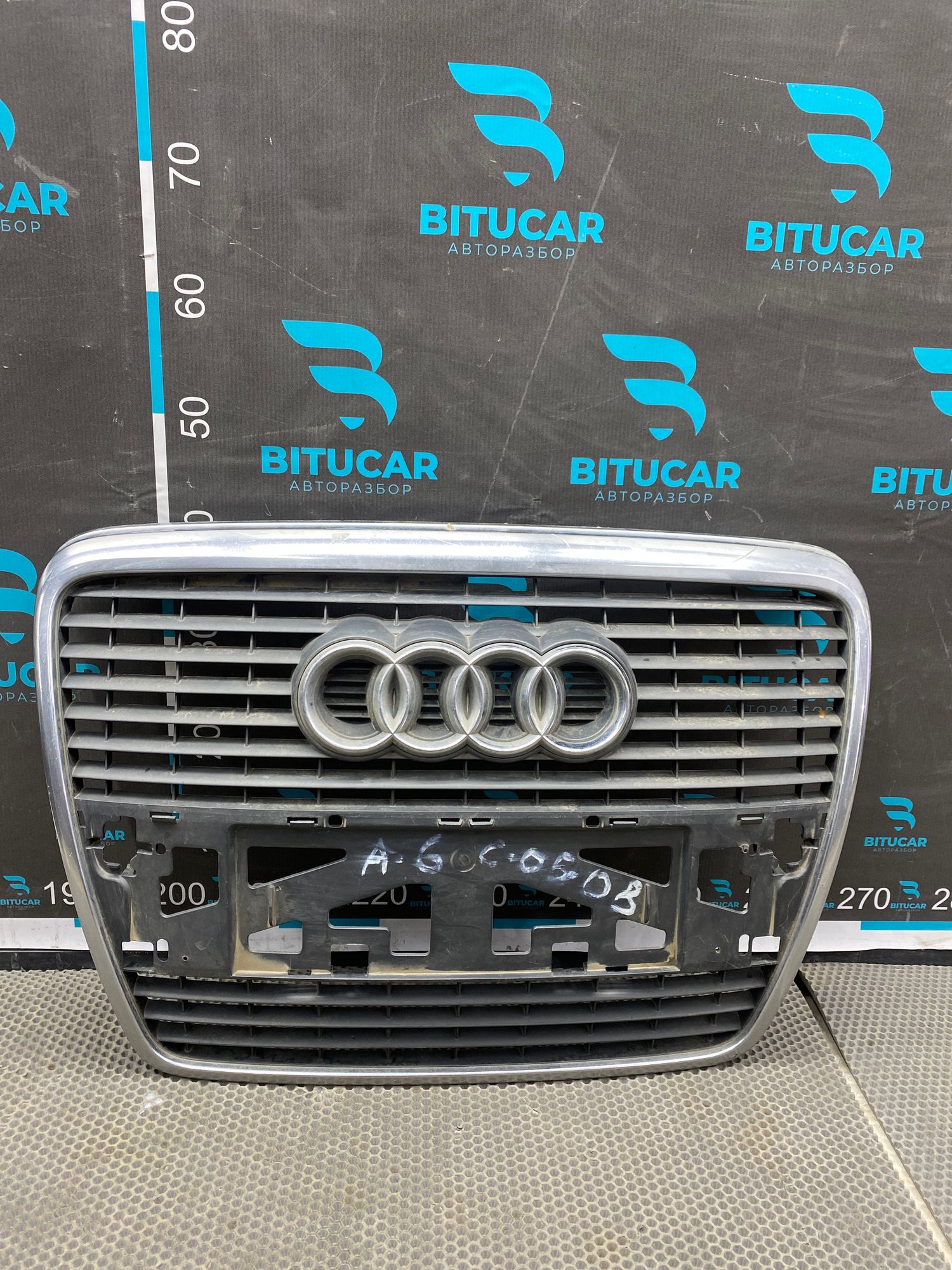 Б\У Решетка радиатора Audi A6 C6 ASB 2004, 3990 рублей, Краснодар