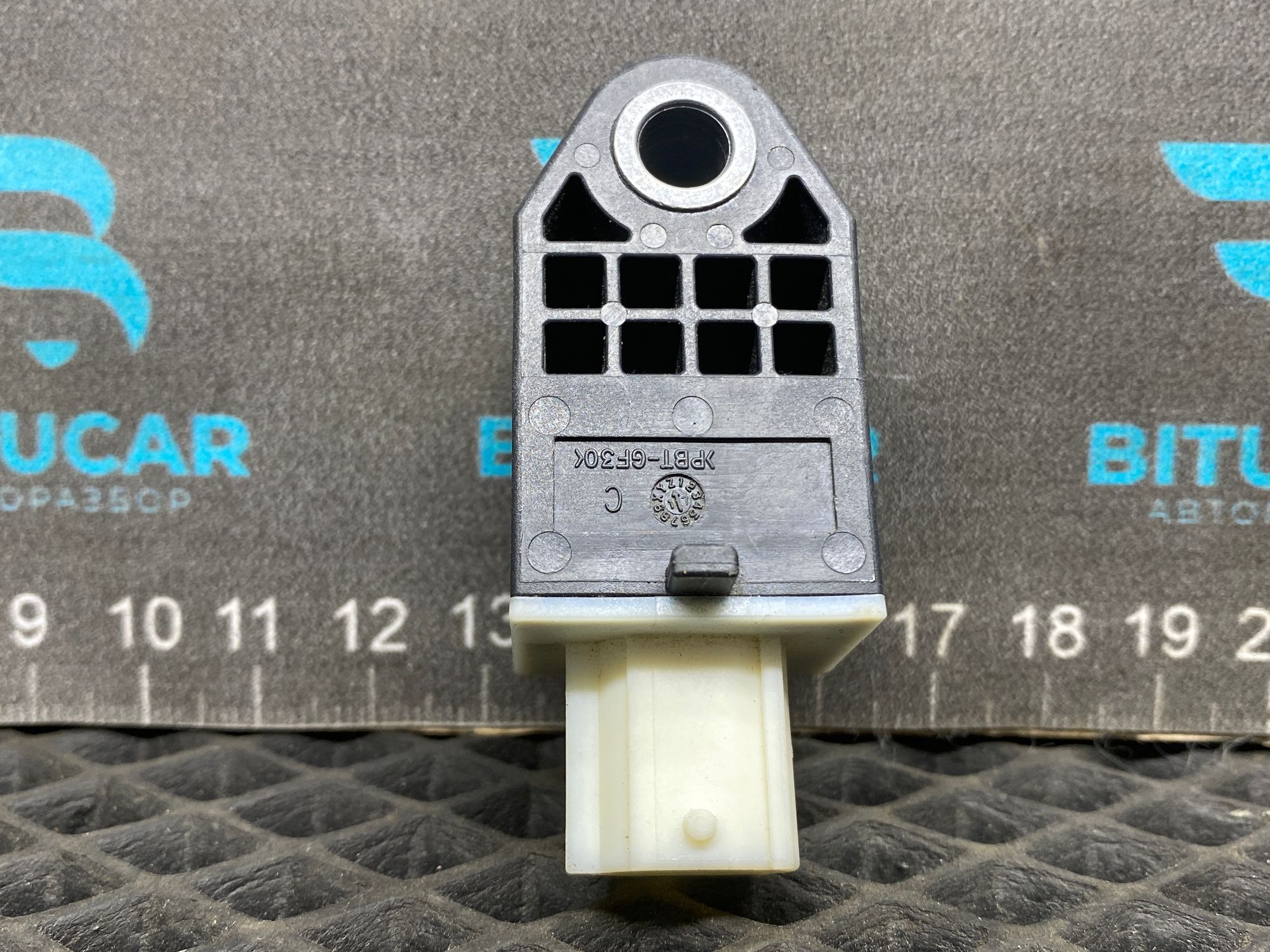 https://ycs.partsauto.market/partsauto-images/thmbs/userImages/c8f07ba63eb5b2f0f6006ea854bf8f7d/part/62dfbb96-6a46-401c-a09a-9ccb42e4047b_1777468879523.jpg