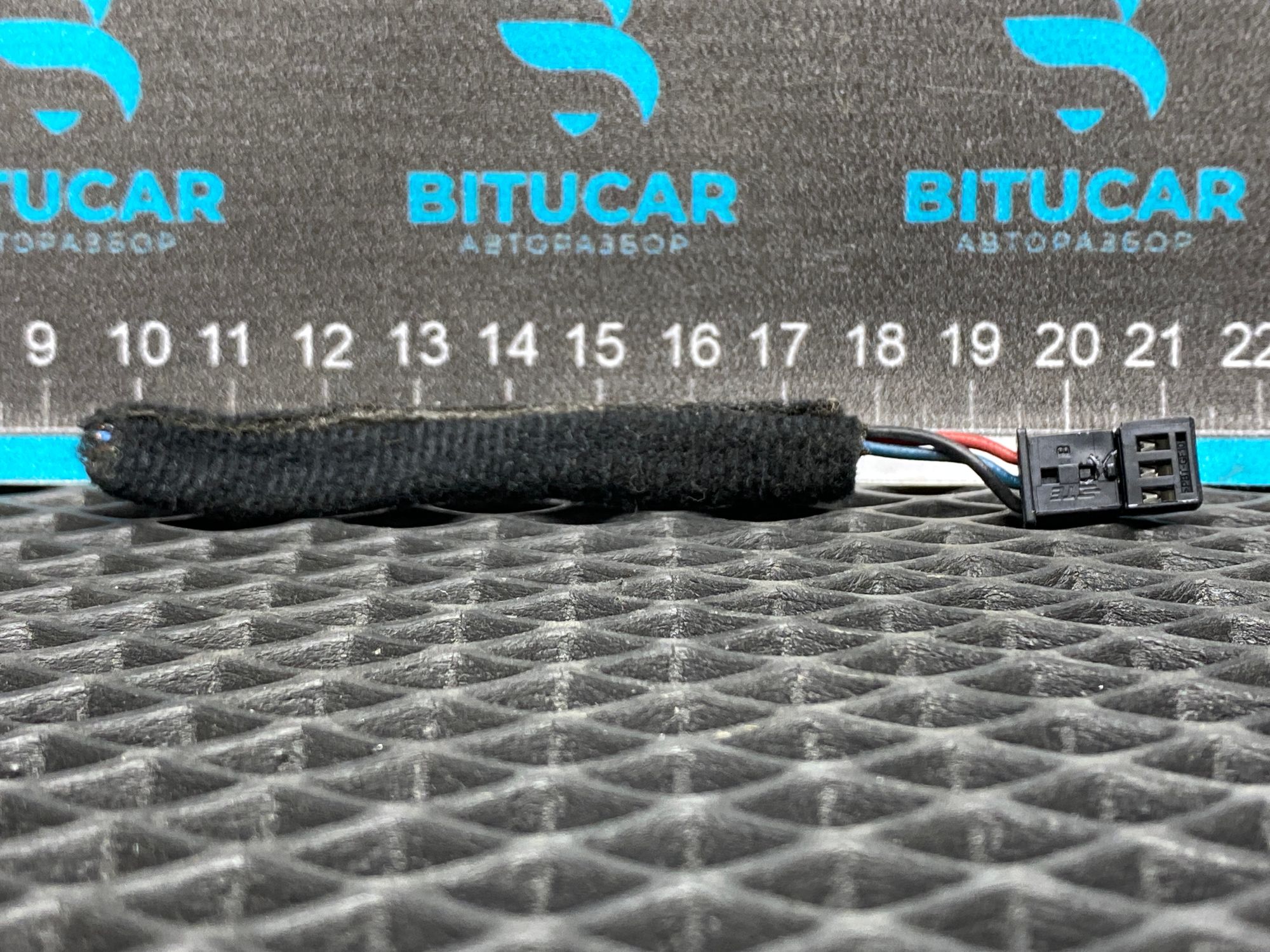 https://ycs.partsauto.market/partsauto-images/thmbs/userImages/c8f07ba63eb5b2f0f6006ea854bf8f7d/part/63ba92d6-278b-4a9e-9374-5a87bf491d0c_1777719221248.jpg