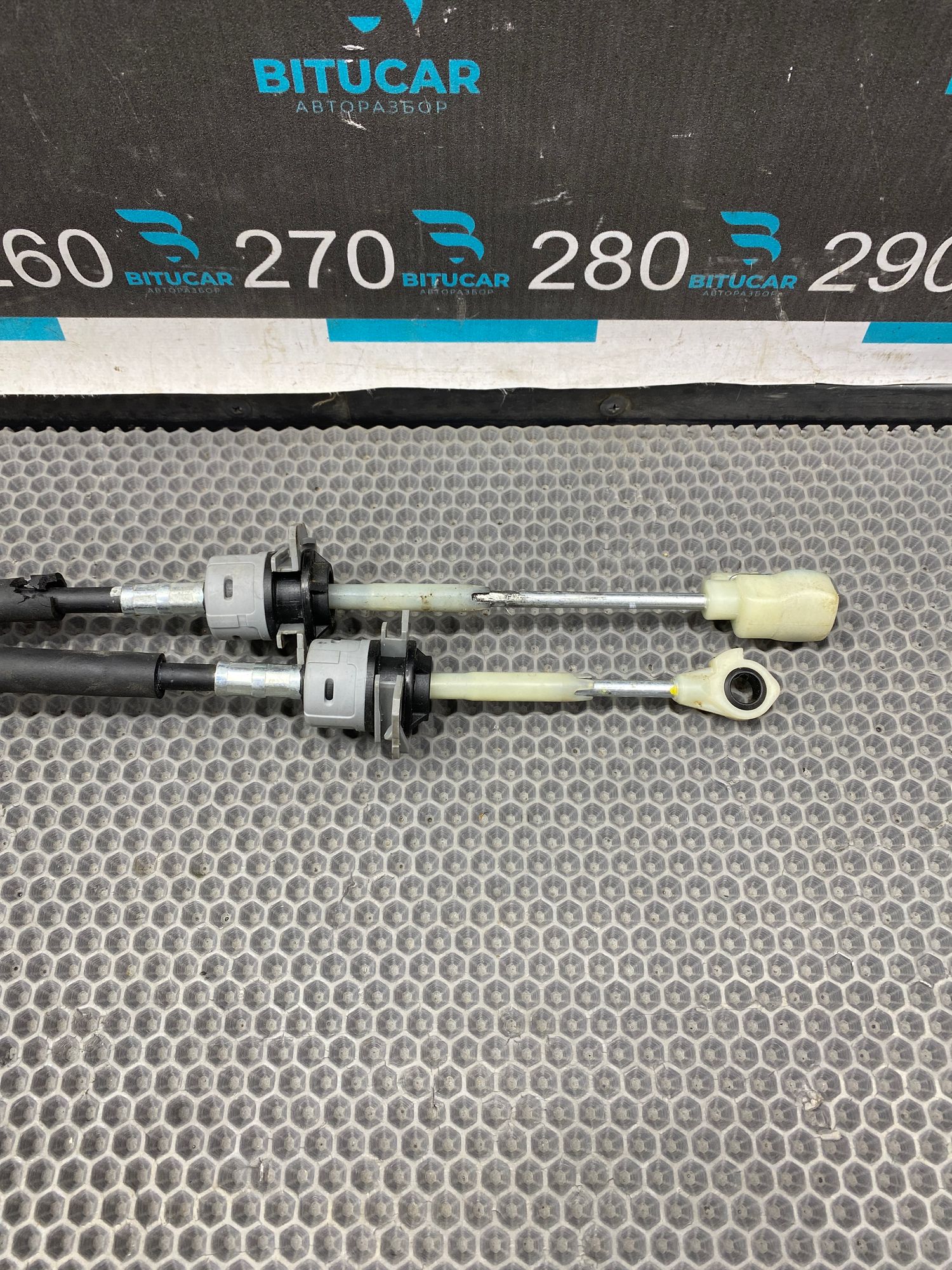 https://ycs.partsauto.market/partsauto-images/thmbs/userImages/c8f07ba63eb5b2f0f6006ea854bf8f7d/part/65212f2c-9f90-4224-a00d-014e22e6b85a_1777556035393.jpg