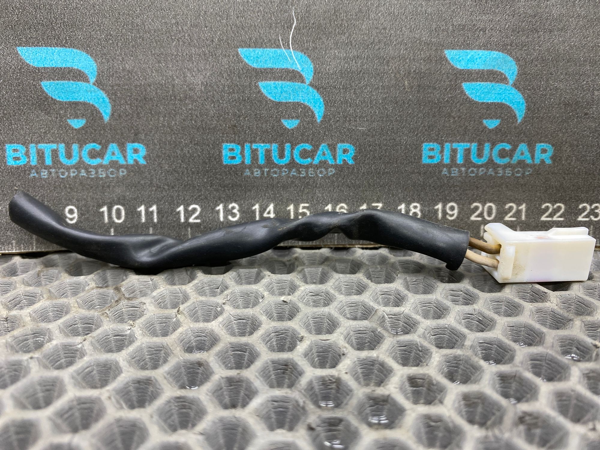 https://ycs.partsauto.market/partsauto-images/thmbs/userImages/c8f07ba63eb5b2f0f6006ea854bf8f7d/part/656645ca-9f44-4934-9b6c-6596f2feb7bf_1777650029623.jpg