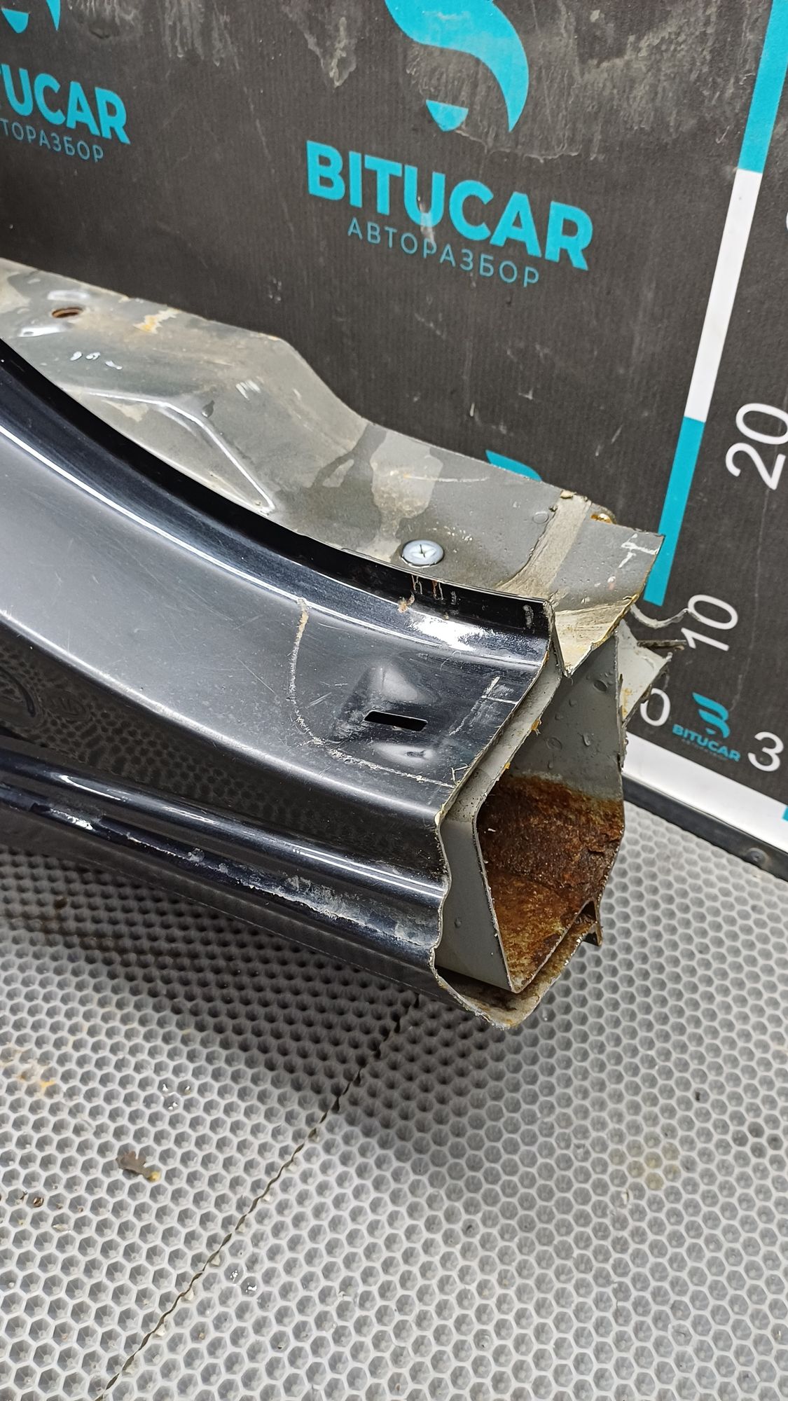 https://ycs.partsauto.market/partsauto-images/thmbs/userImages/c8f07ba63eb5b2f0f6006ea854bf8f7d/part/67dd596c-dd2b-4a48-aa41-29c7a318838c_1774939307784.jpg