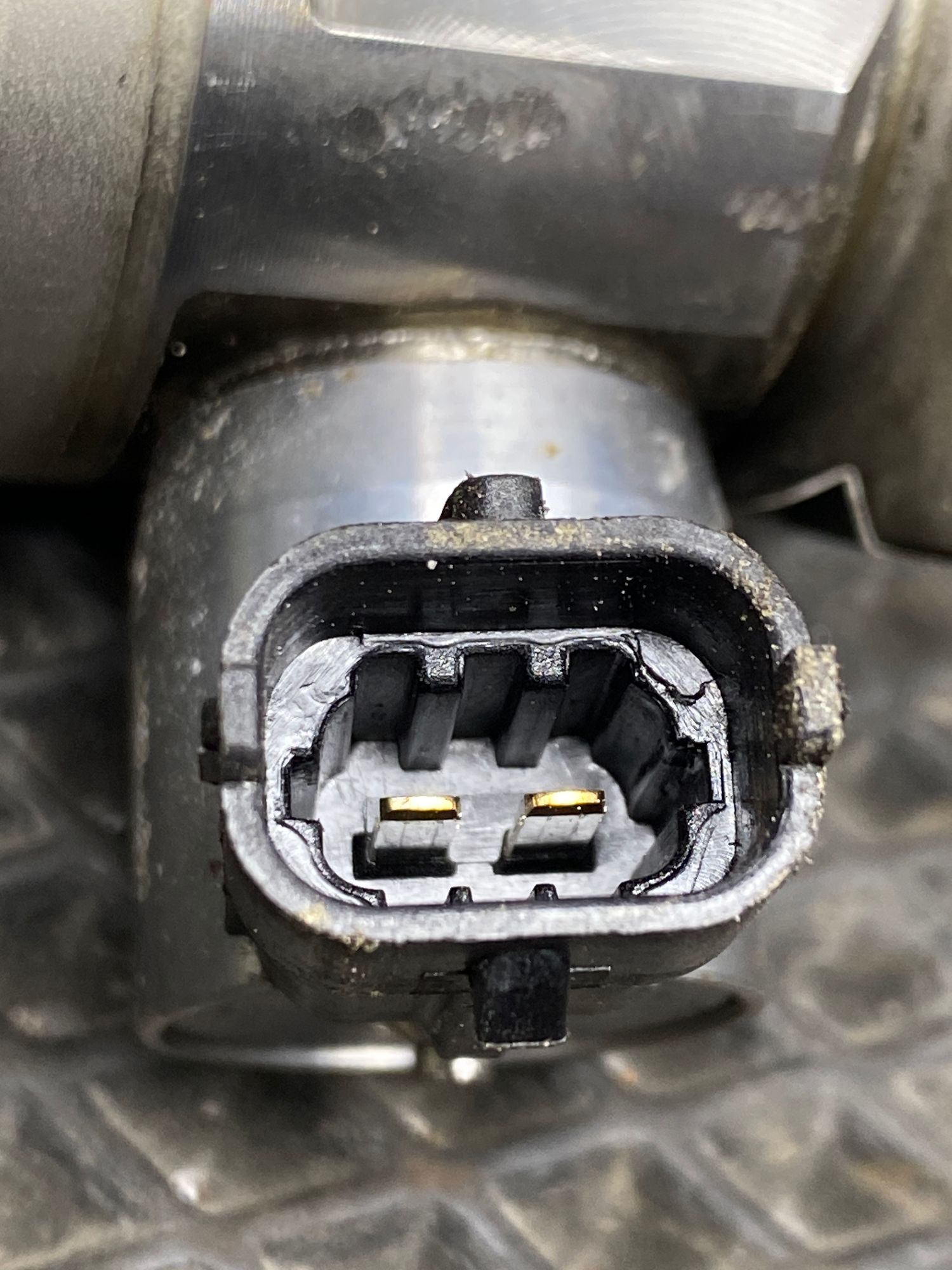 https://ycs.partsauto.market/partsauto-images/thmbs/userImages/c8f07ba63eb5b2f0f6006ea854bf8f7d/part/68288570-e4e1-4630-9f6b-33cfa1653ffd_1777205850546.jpg