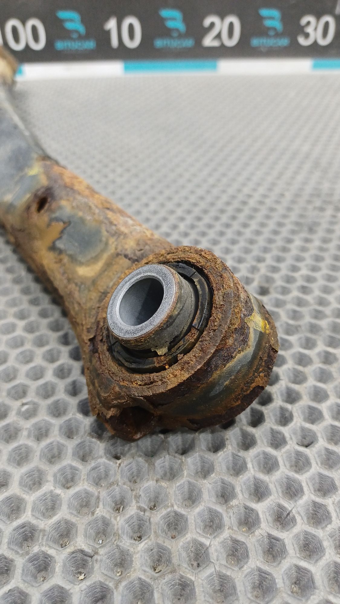 https://ycs.partsauto.market/partsauto-images/thmbs/userImages/c8f07ba63eb5b2f0f6006ea854bf8f7d/part/689b99cc-aa7e-46be-bbe0-3eb8f2b25443_1777288800663.jpg