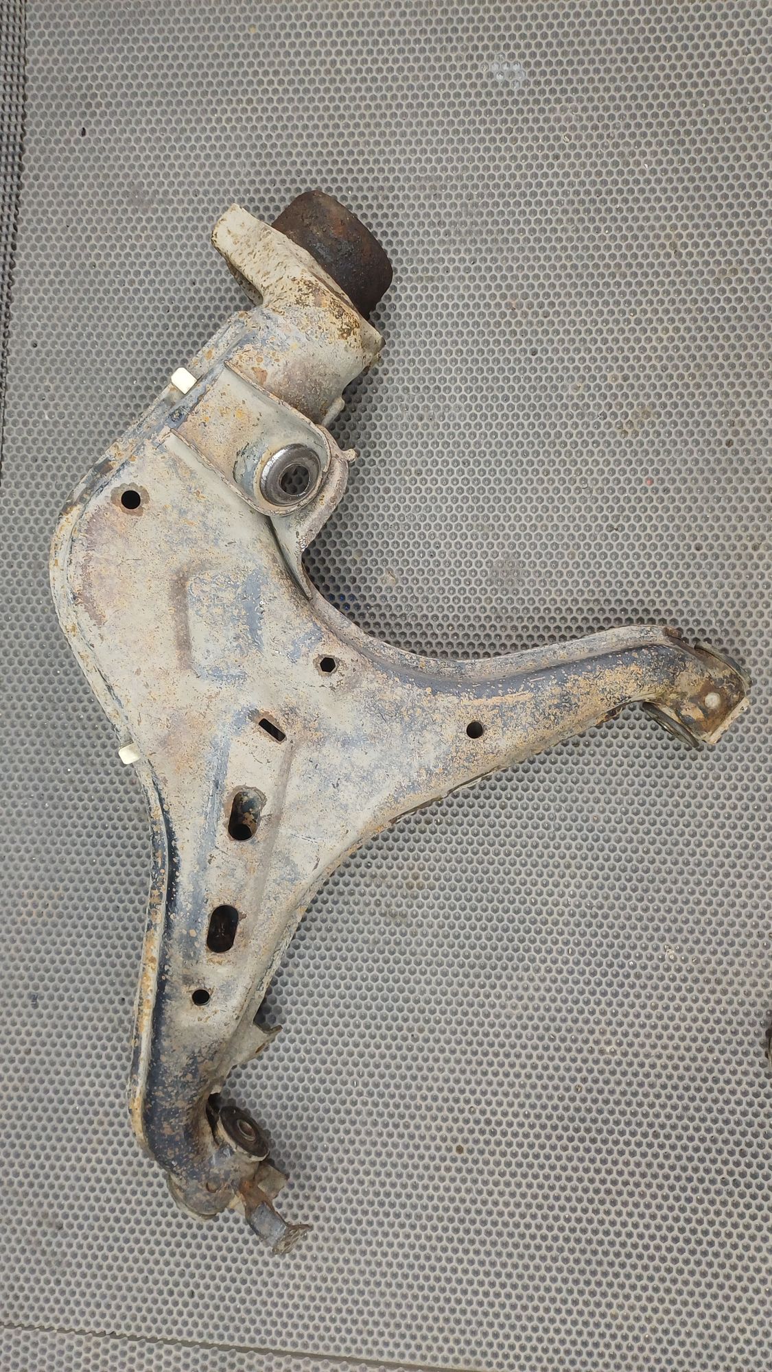 https://ycs.partsauto.market/partsauto-images/thmbs/userImages/c8f07ba63eb5b2f0f6006ea854bf8f7d/part/68e87134-427c-4685-ad30-1f417e22e05c_1774349350896.jpg
