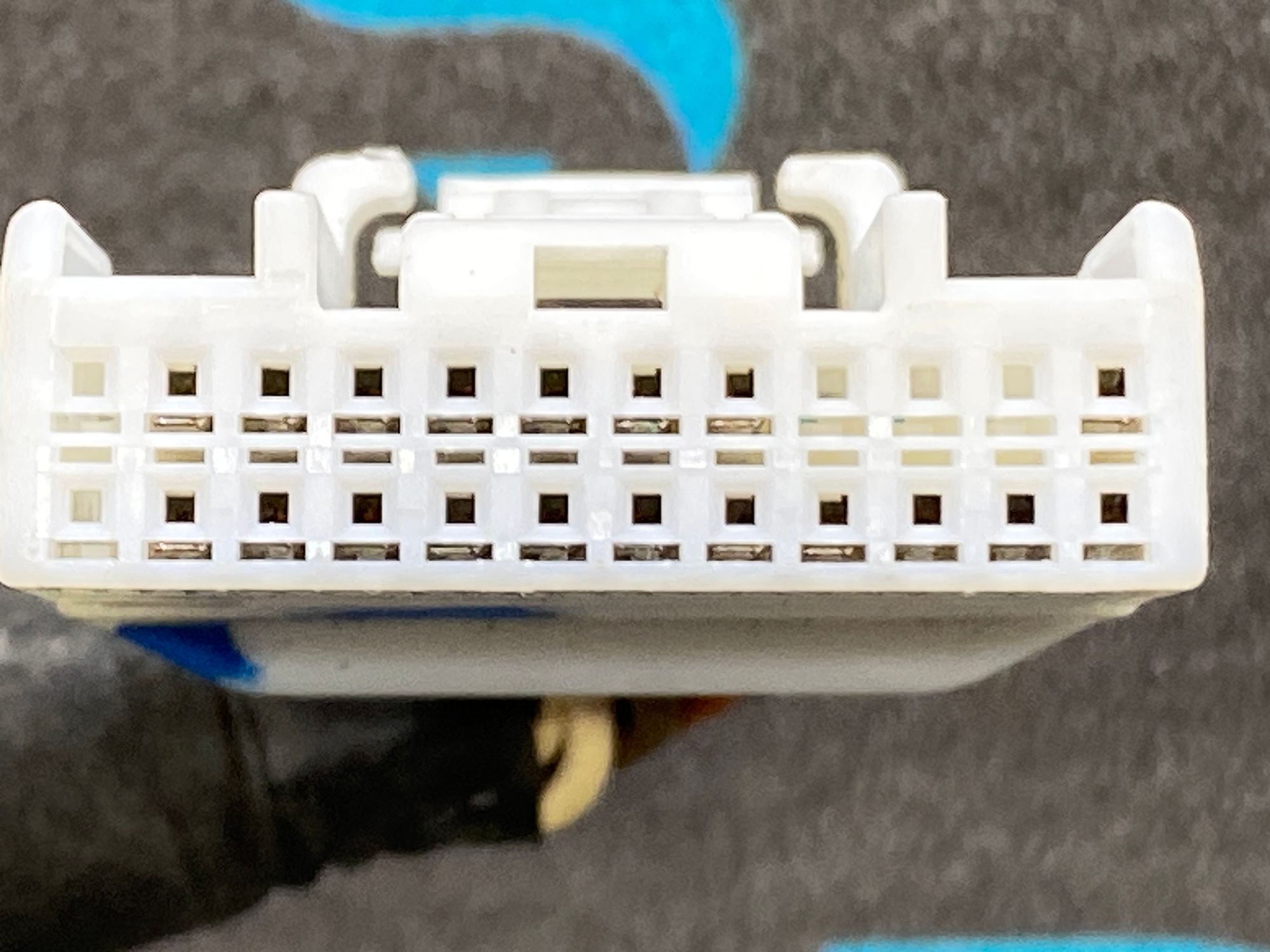 https://ycs.partsauto.market/partsauto-images/thmbs/userImages/c8f07ba63eb5b2f0f6006ea854bf8f7d/part/6917b1d2-c3a6-4603-b800-ee8728e5051a_1777808293810.jpg