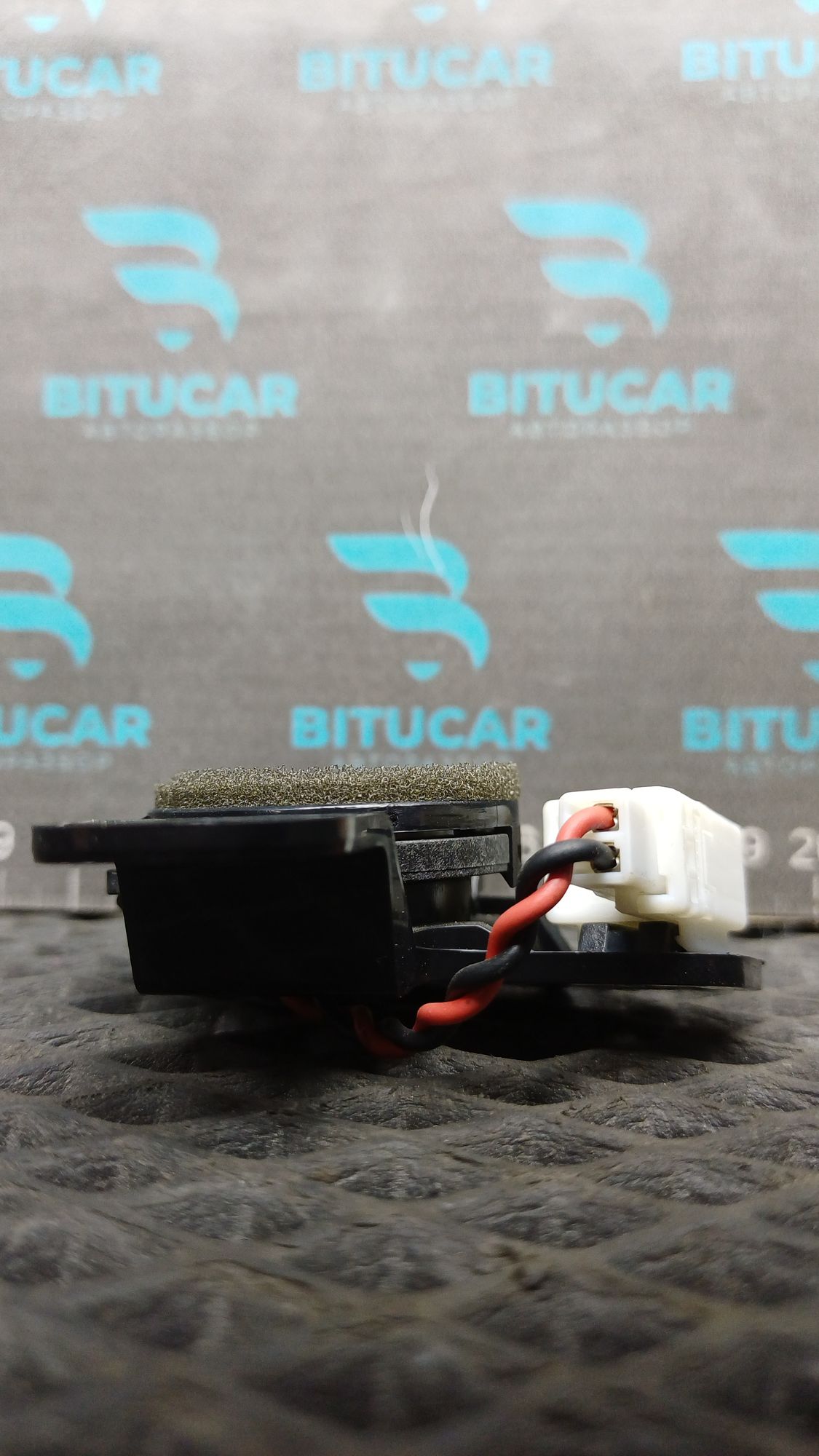 https://ycs.partsauto.market/partsauto-images/thmbs/userImages/c8f07ba63eb5b2f0f6006ea854bf8f7d/part/692f85e8-0266-4047-94d1-9ee902737a2d_1777547506944.jpg