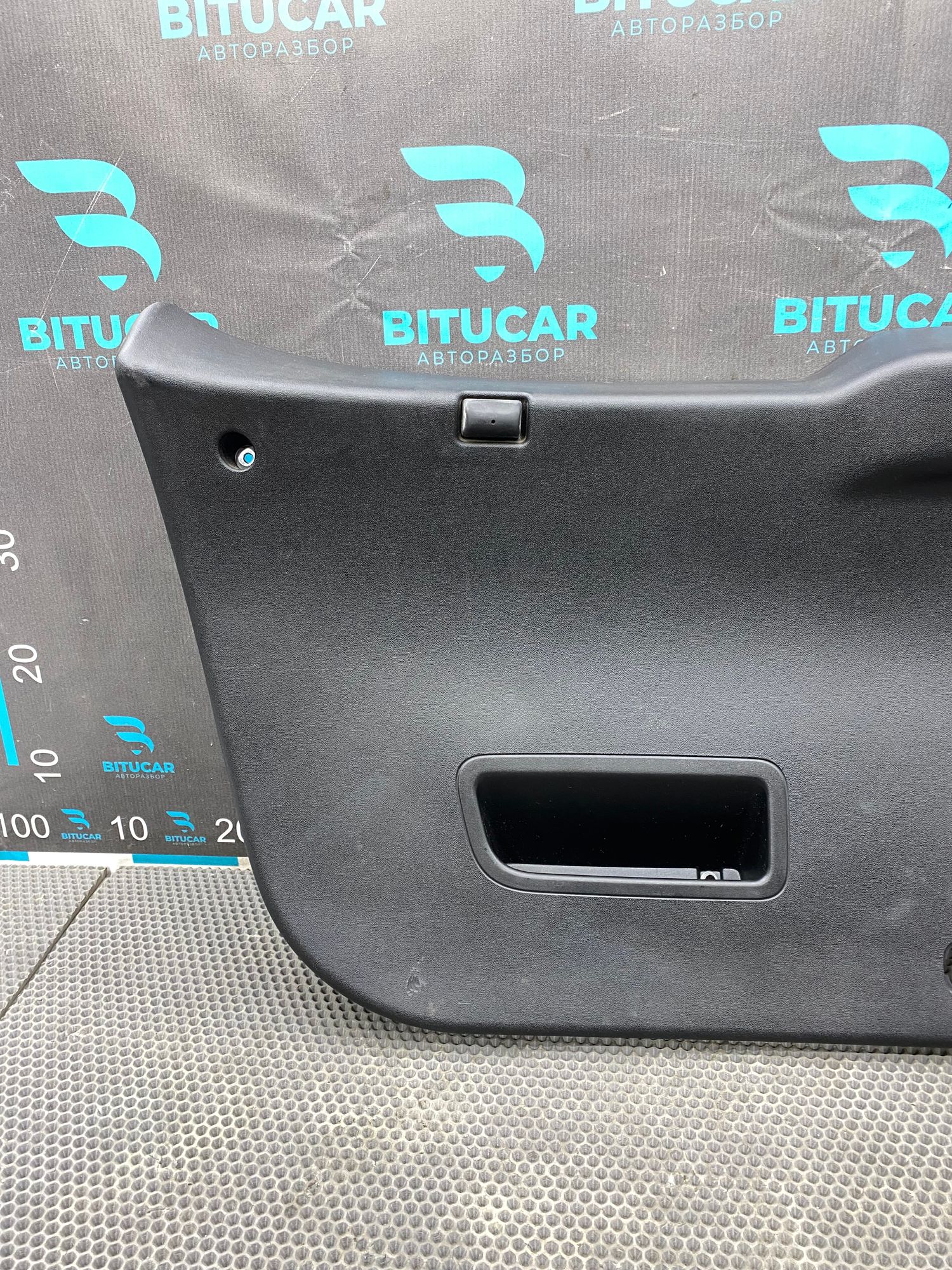 https://ycs.partsauto.market/partsauto-images/thmbs/userImages/c8f07ba63eb5b2f0f6006ea854bf8f7d/part/69c7ad8a-ff82-4995-9645-b5af8c366292_1770641033742.jpg