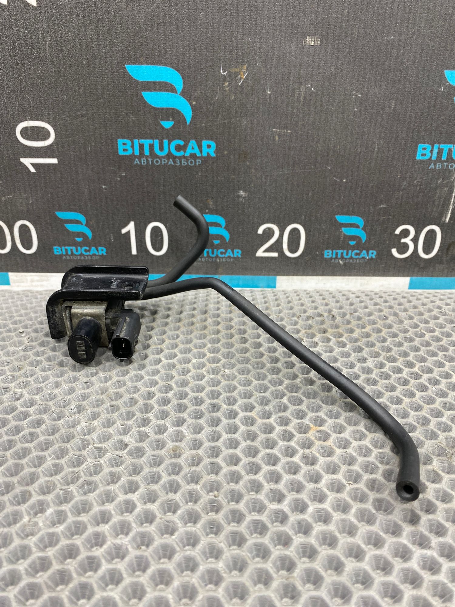 https://ycs.partsauto.market/partsauto-images/thmbs/userImages/c8f07ba63eb5b2f0f6006ea854bf8f7d/part/69ead4df-d105-49e8-b084-92d3878750cb_1777389771655.jpg