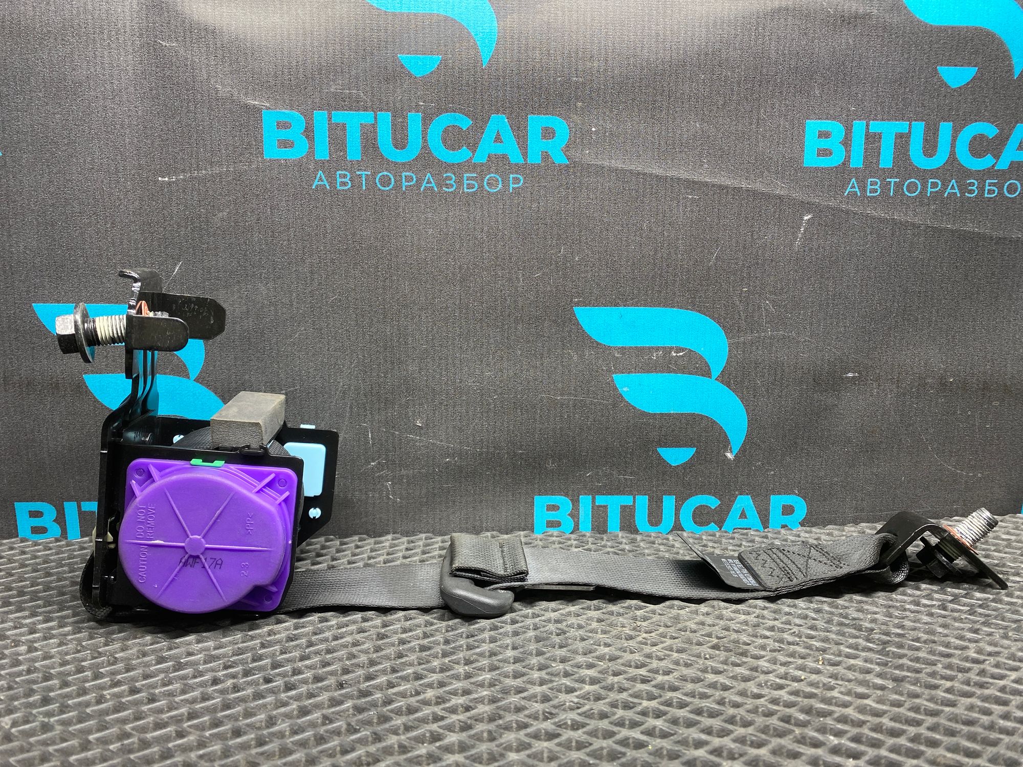 https://ycs.partsauto.market/partsauto-images/thmbs/userImages/c8f07ba63eb5b2f0f6006ea854bf8f7d/part/6a58f645-8afd-4dc9-9bd4-77c58b53f781_1776950563942.jpg