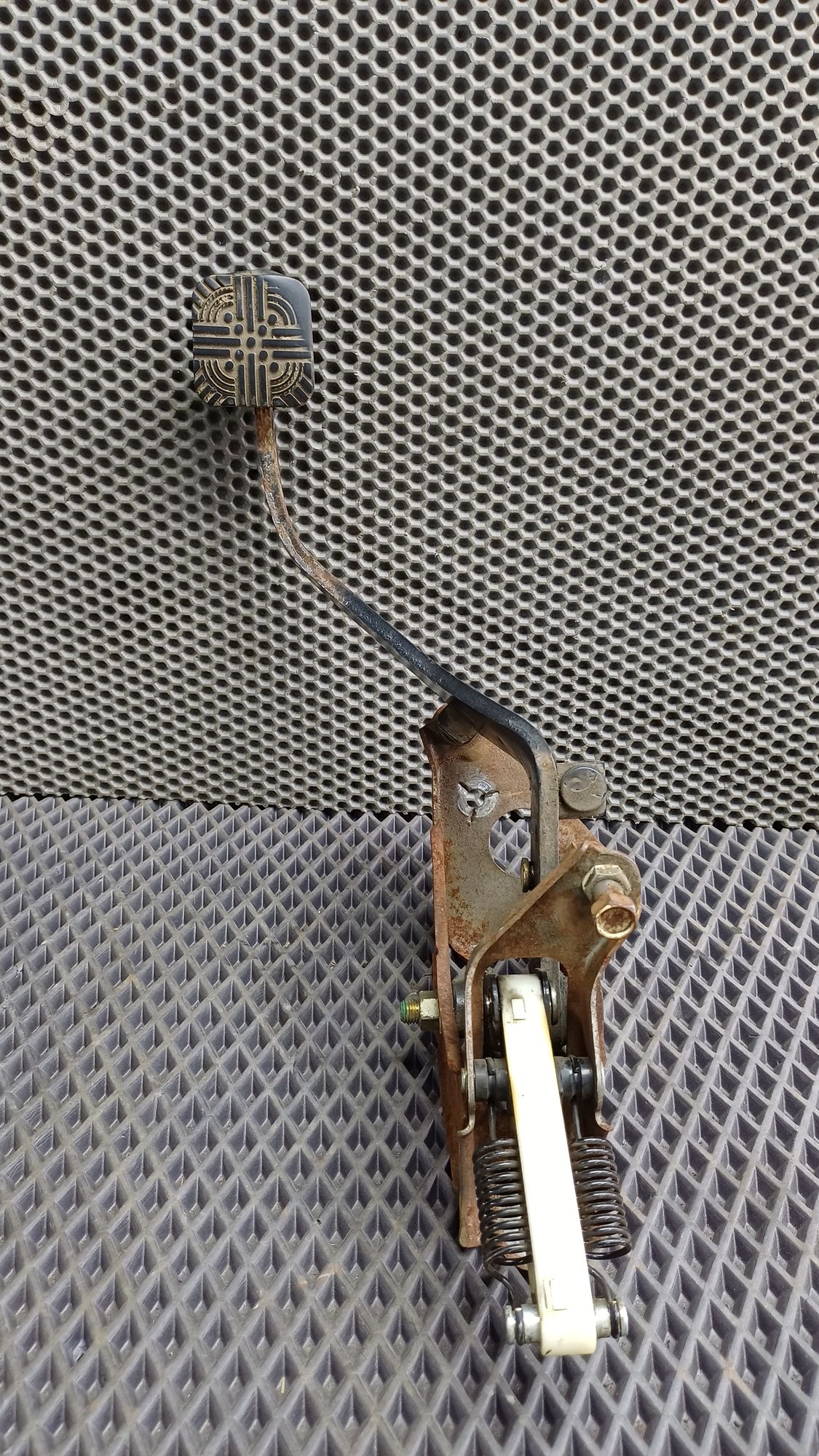 Б/У Педаль сцепления Toyota CARINA E 6 дорест. 1992—1996 1994 Зеленый, 1290 рублей, Краснодар