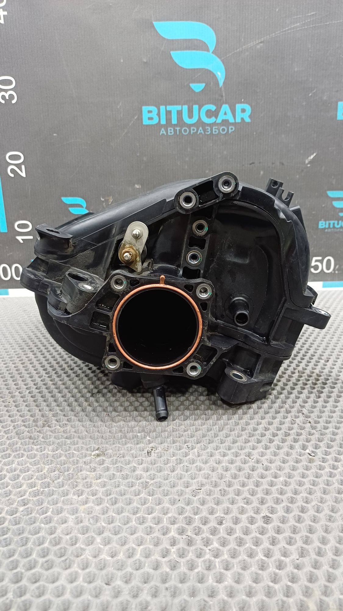 https://ycs.partsauto.market/partsauto-images/thmbs/userImages/c8f07ba63eb5b2f0f6006ea854bf8f7d/part/6c944280-47d6-4c3f-9dee-4a3cda1eced1_1777361754917.jpg