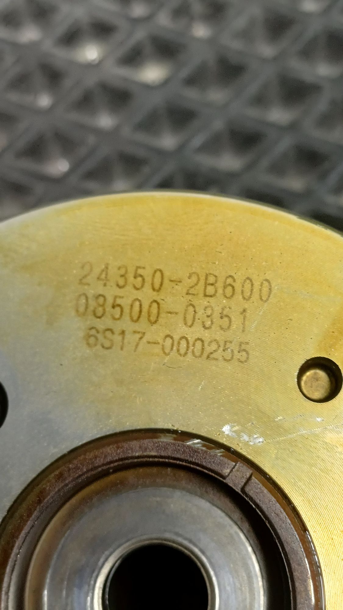 https://ycs.partsauto.market/partsauto-images/thmbs/userImages/c8f07ba63eb5b2f0f6006ea854bf8f7d/part/6c982da3-43c9-41f5-818f-4527ddb352c0_1777195779178.jpg