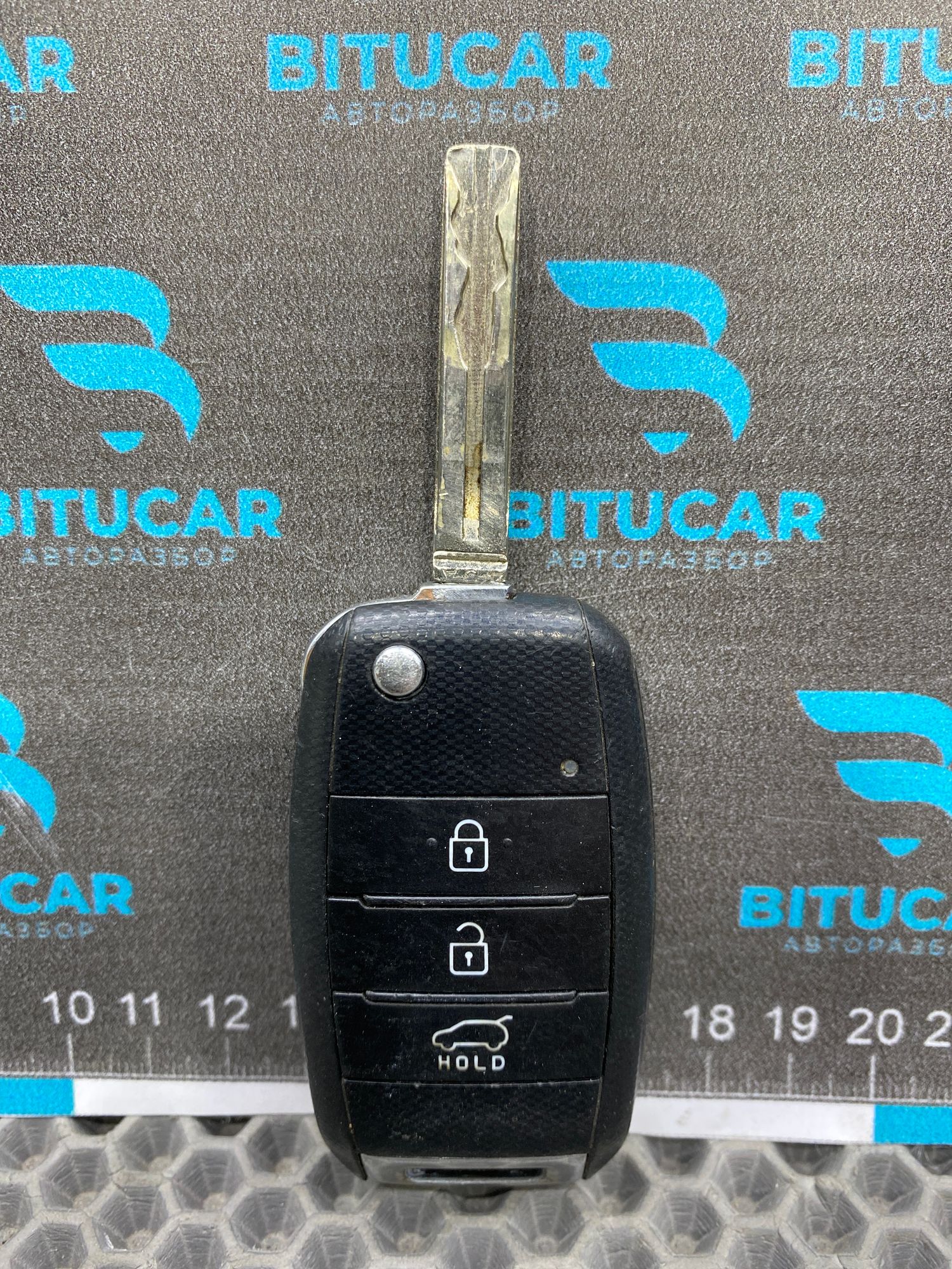 https://ycs.partsauto.market/partsauto-images/thmbs/userImages/c8f07ba63eb5b2f0f6006ea854bf8f7d/part/6cad65e6-8672-4e52-85c4-5741cf19c337_1777798444291.jpg