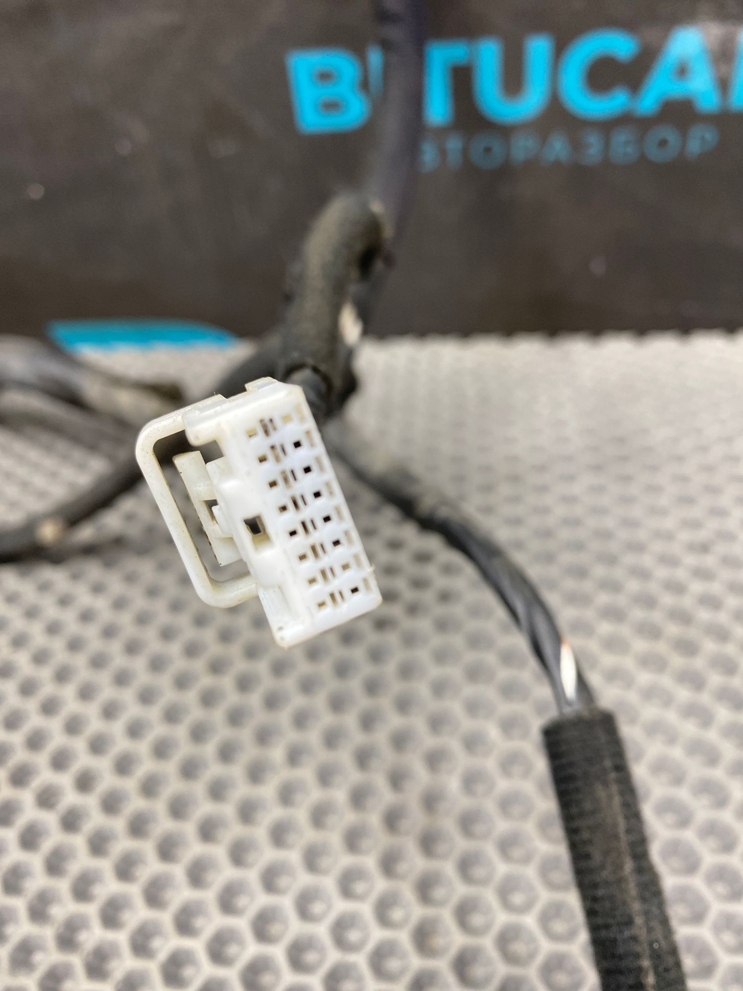 https://ycs.partsauto.market/partsauto-images/thmbs/userImages/c8f07ba63eb5b2f0f6006ea854bf8f7d/part/6ccfd3dd-ec2e-493a-bc69-8f82ac5eed4f_1776949297604.jpg