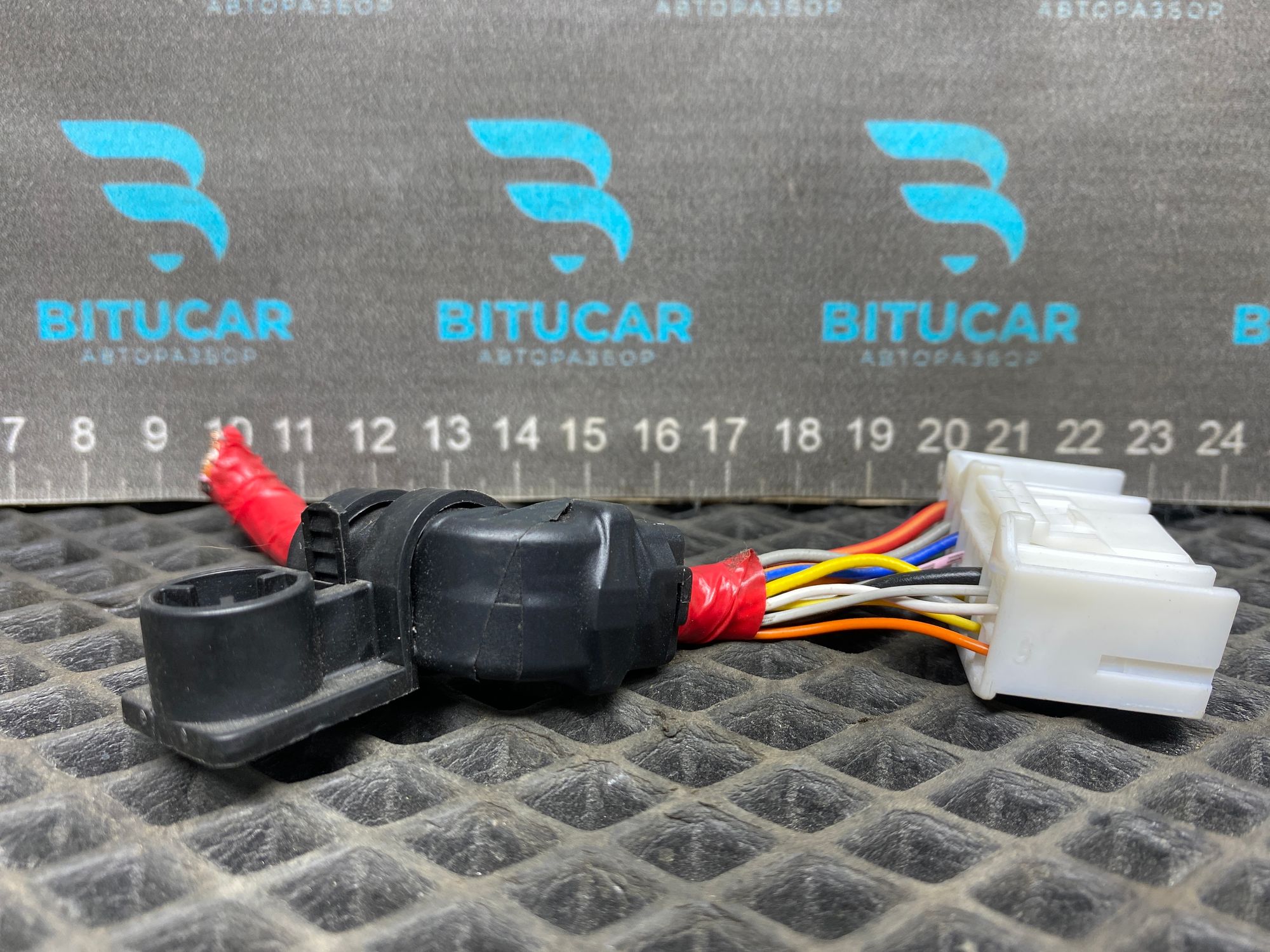 https://ycs.partsauto.market/partsauto-images/thmbs/userImages/c8f07ba63eb5b2f0f6006ea854bf8f7d/part/6ce2aa9c-ca09-43de-b4c1-bd2c4fcc4ad9_1777455125682.jpg