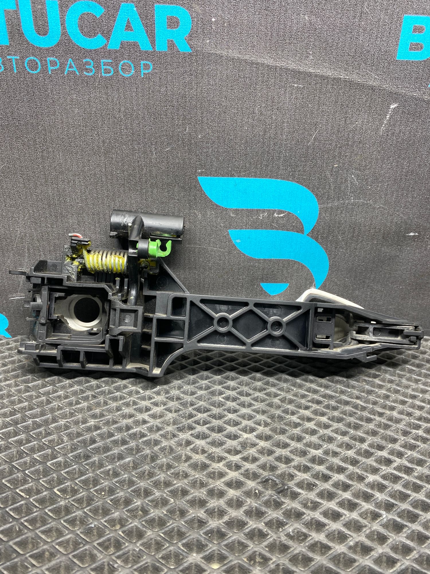https://ycs.partsauto.market/partsauto-images/thmbs/userImages/c8f07ba63eb5b2f0f6006ea854bf8f7d/part/6daf9acd-4c27-492b-b611-148377dc15be_1776872180369.jpg