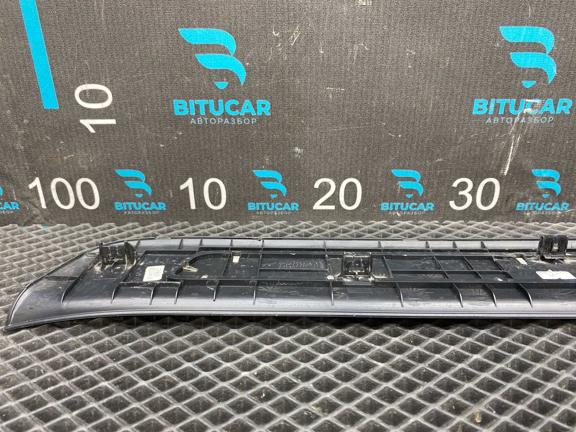 https://ycs.partsauto.market/partsauto-images/thmbs/userImages/c8f07ba63eb5b2f0f6006ea854bf8f7d/part/6e695892-e662-4470-b2bd-e67abb4b86f8_1777802392919.jpg