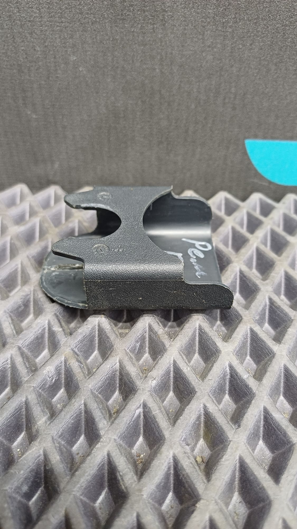 https://ycs.partsauto.market/partsauto-images/thmbs/userImages/c8f07ba63eb5b2f0f6006ea854bf8f7d/part/6eae49c8-3504-4a53-9230-3ecd38b374fe_1774537921764.jpg